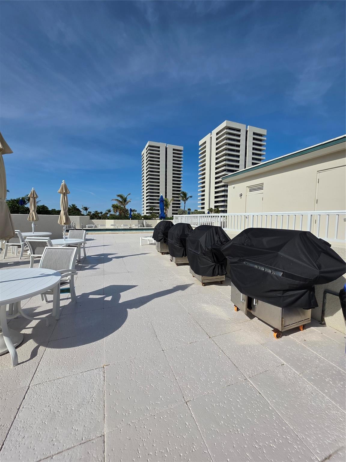 5550 N Ocean Drive 11c Property Photo 44