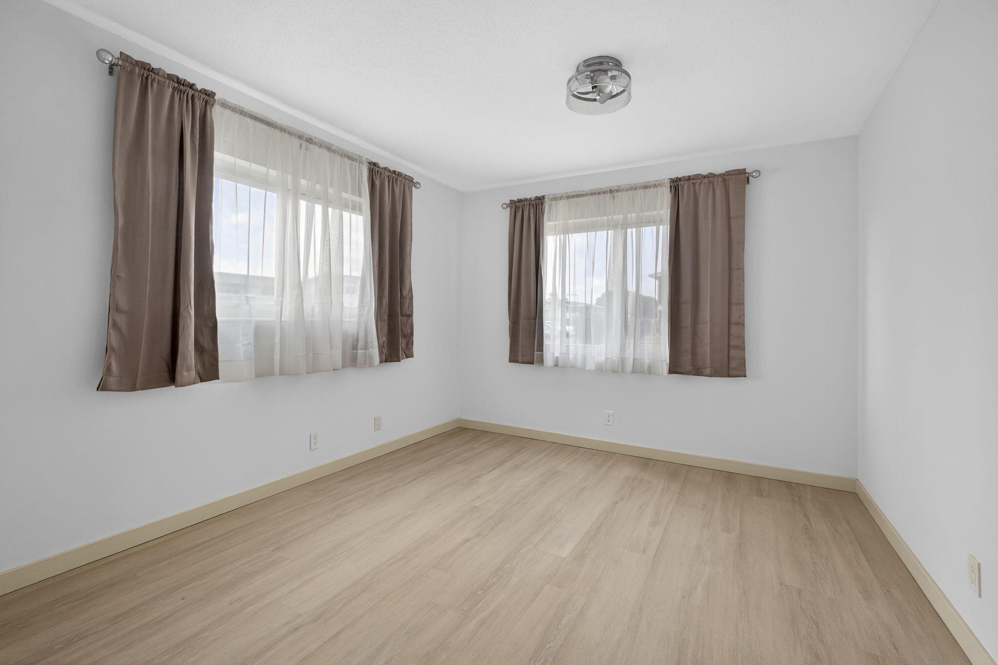 193 Easthampton I Property Photo 20