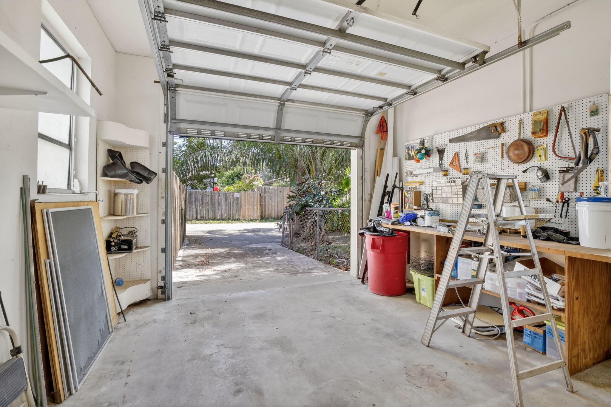 742 Hollywood Boulevard Property Photo 29