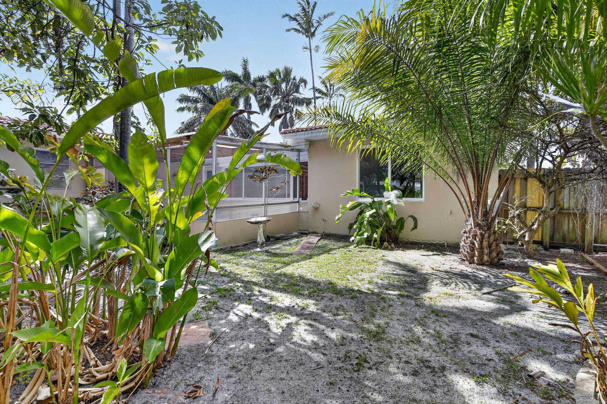 742 Hollywood Boulevard Property Photo 34
