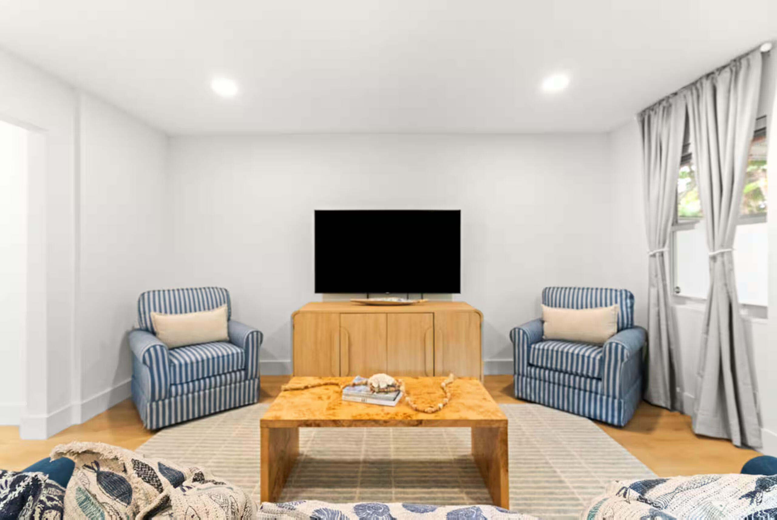 1216 Surf Road Property Photo 17