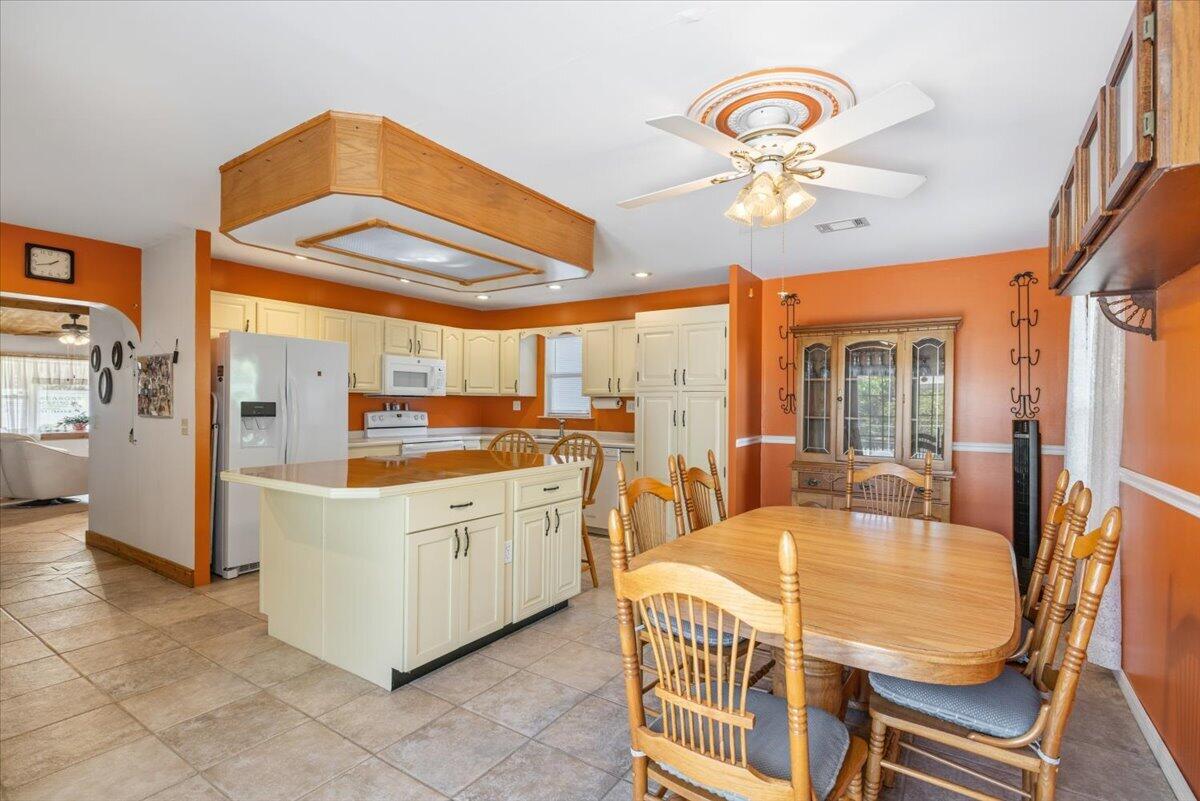 1735 40th Avenue Property Photo 13