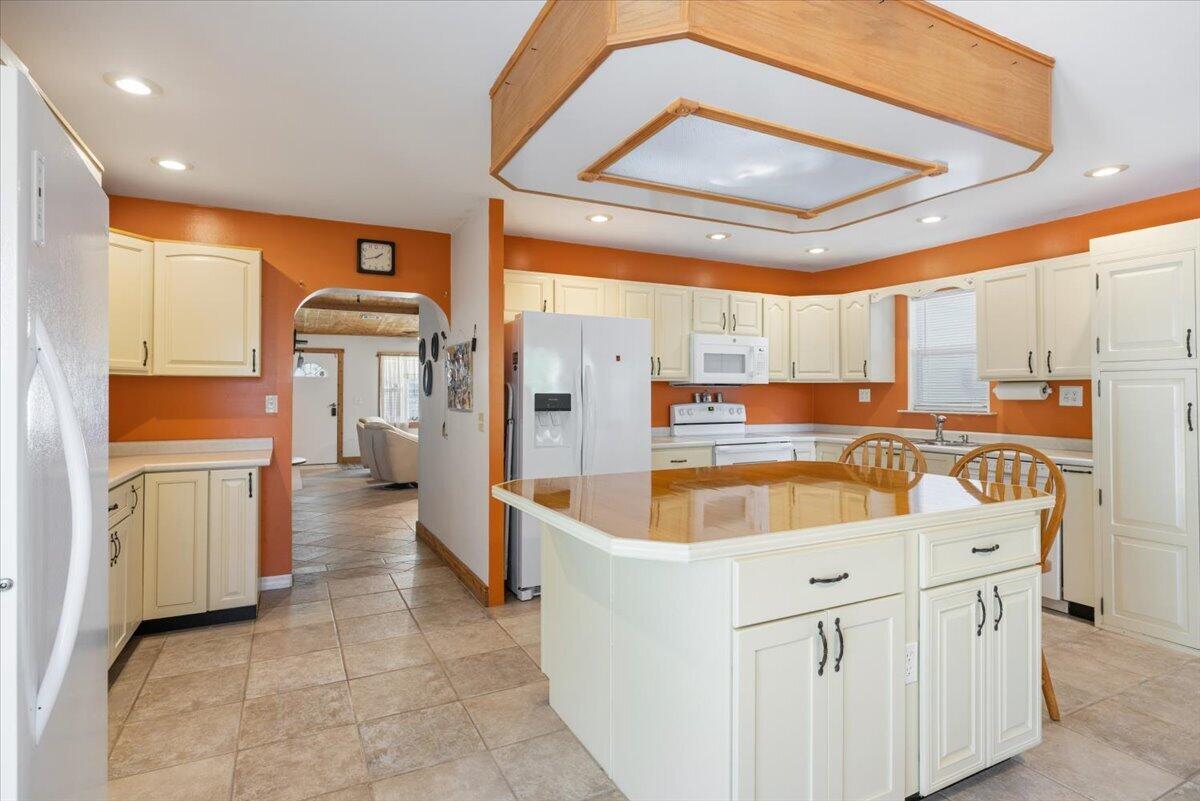 1735 40th Avenue Property Photo 14