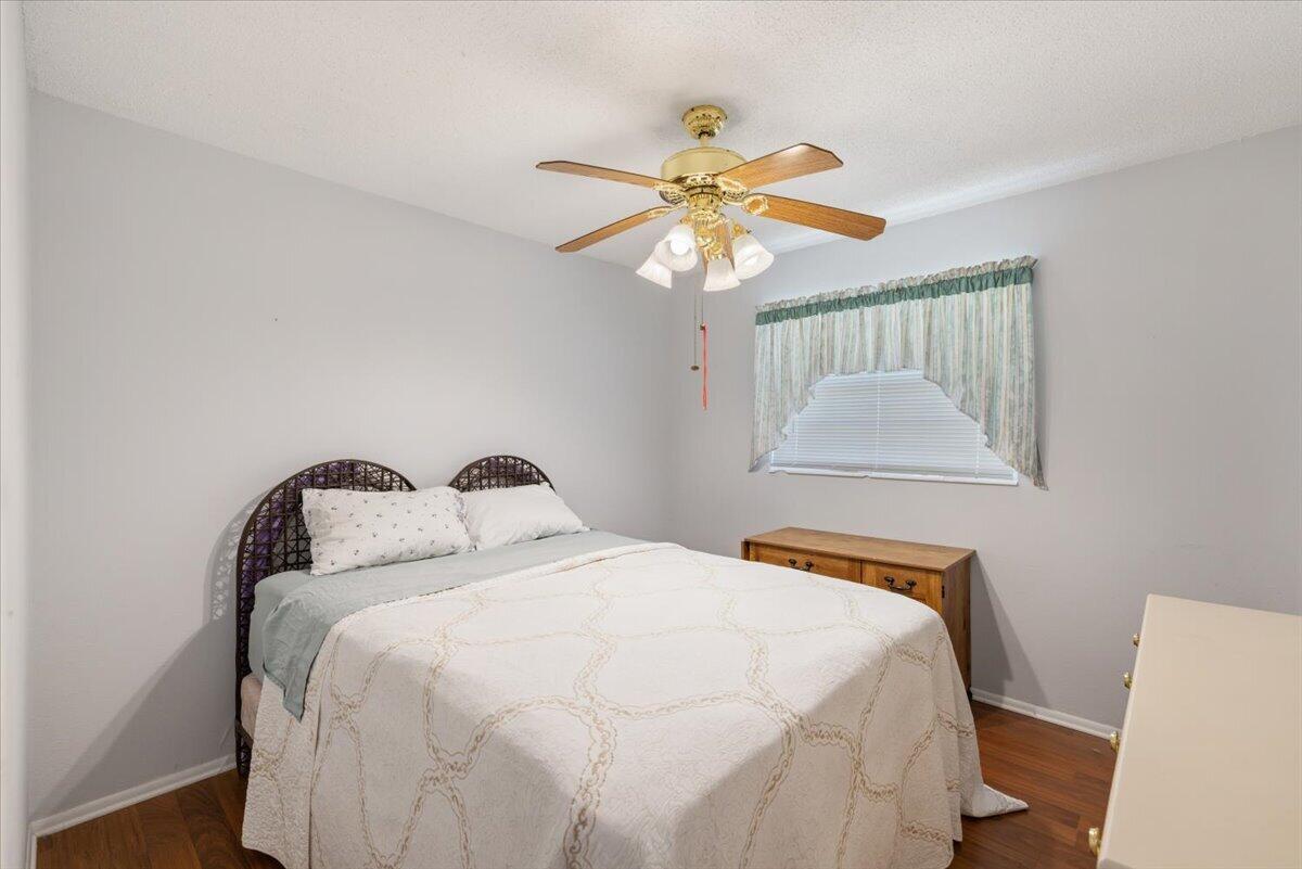 1735 40th Avenue Property Photo 15