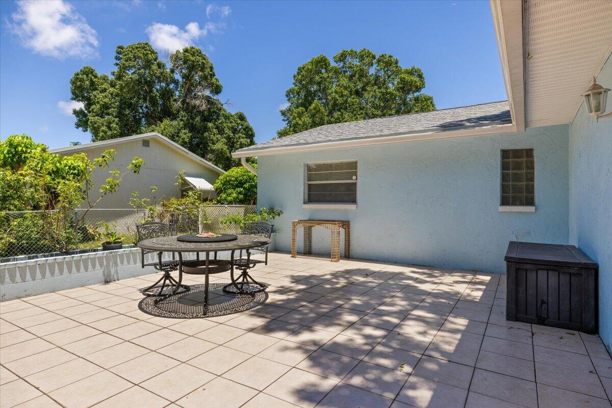 1735 40th Avenue Property Photo 23