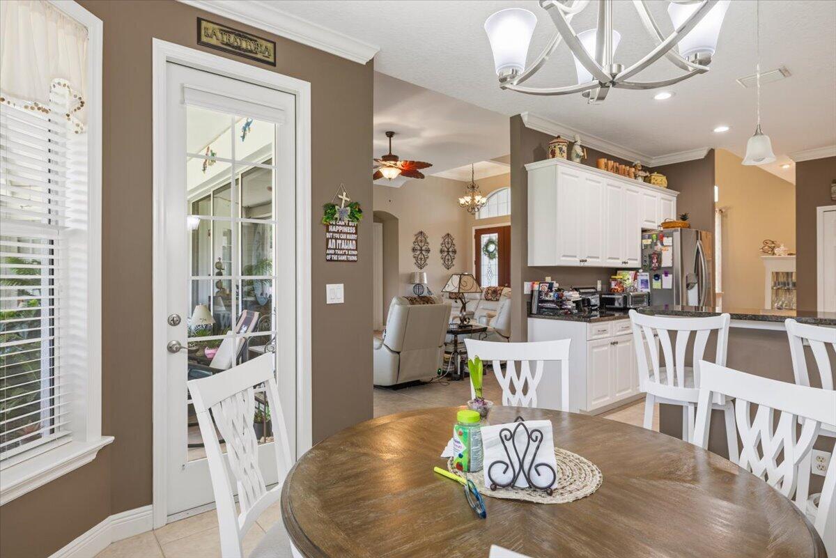 5828 Pine Ridge Circle Property Photo 19