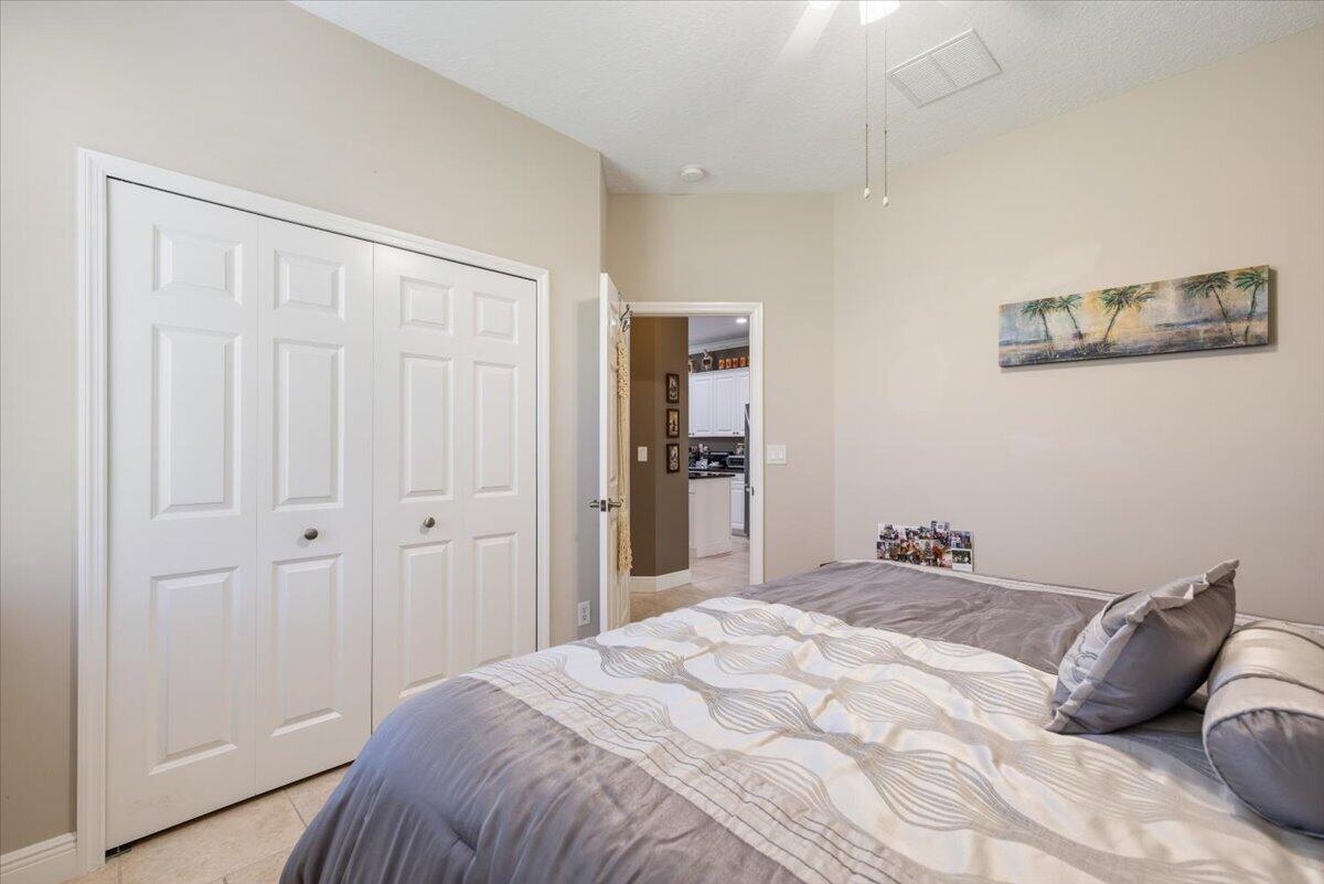5828 Pine Ridge Circle Property Photo 23