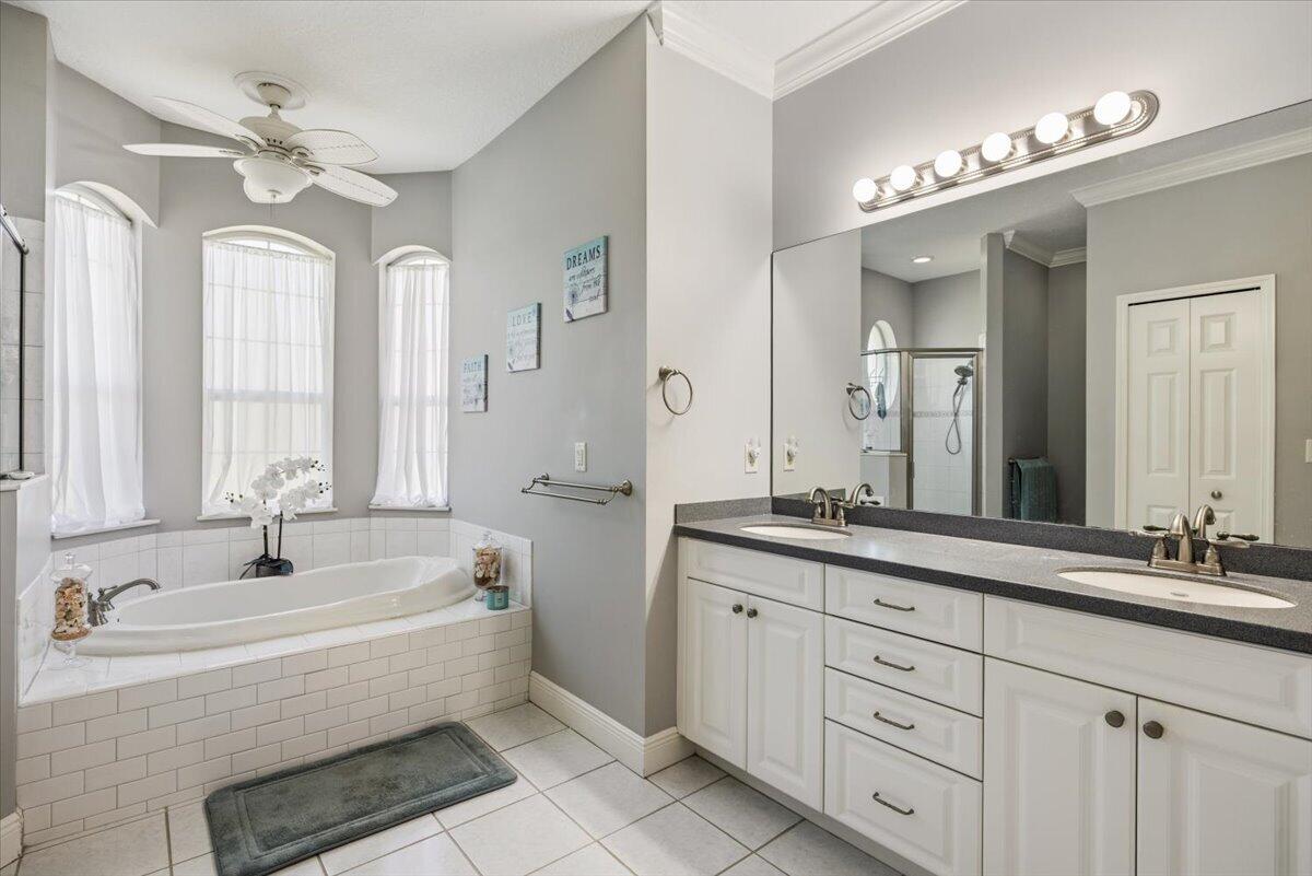 5828 Pine Ridge Circle Property Photo 29