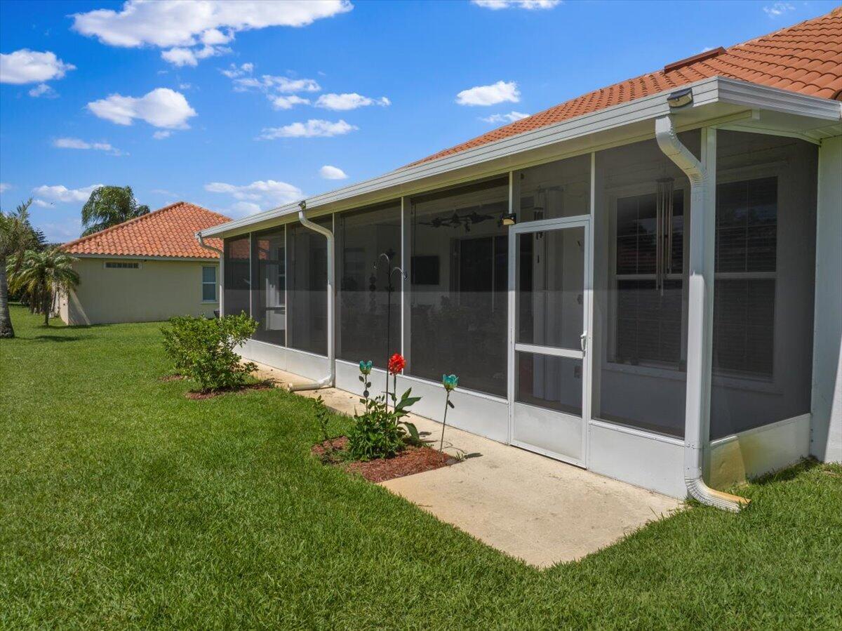 5828 Pine Ridge Circle Property Photo 38