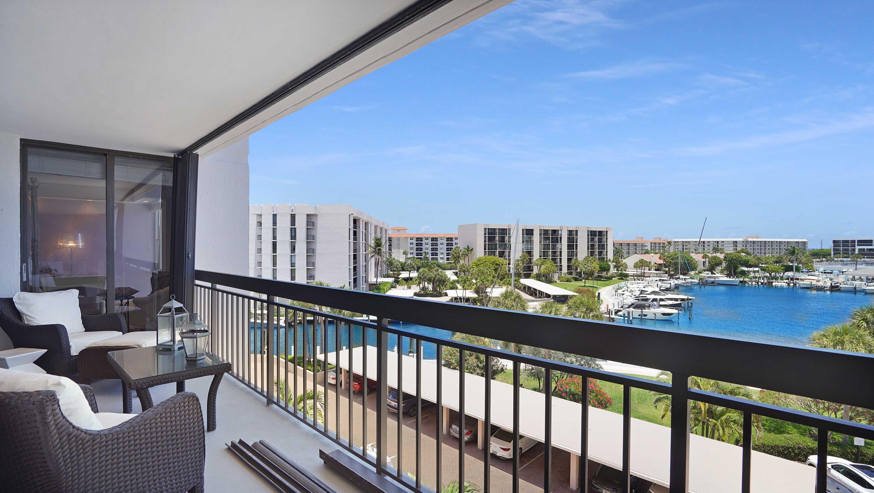 2697 N Ocean Boulevard F-505 Property Photo 31