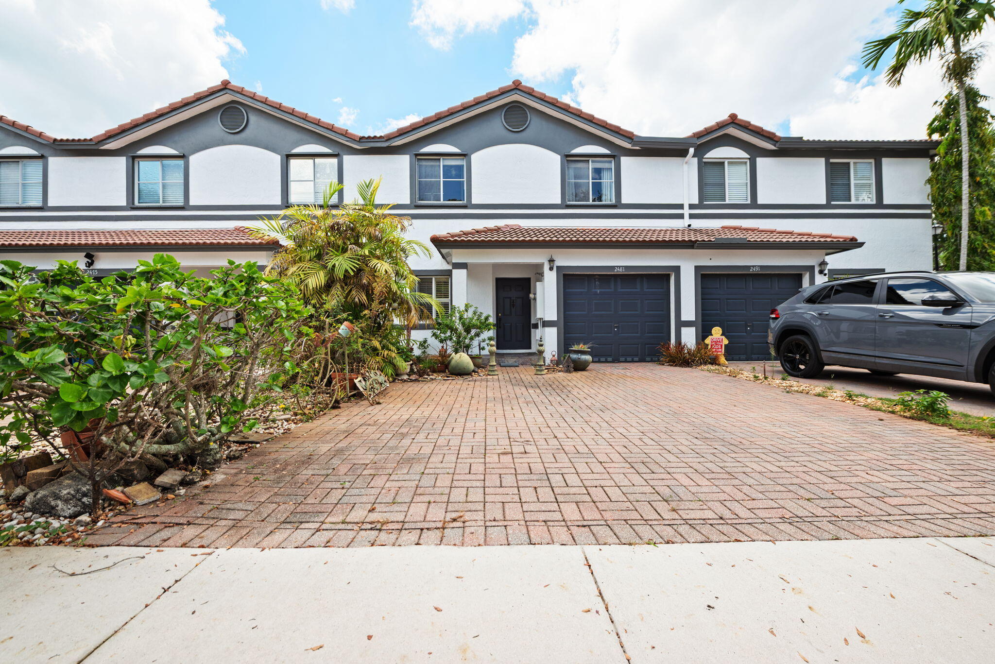 2481 NW 98th Lane
