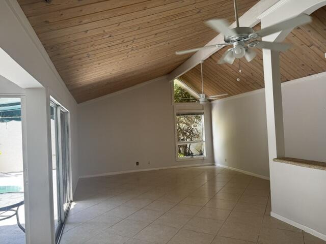 112 E Coral Fish Lane Property Photo 6