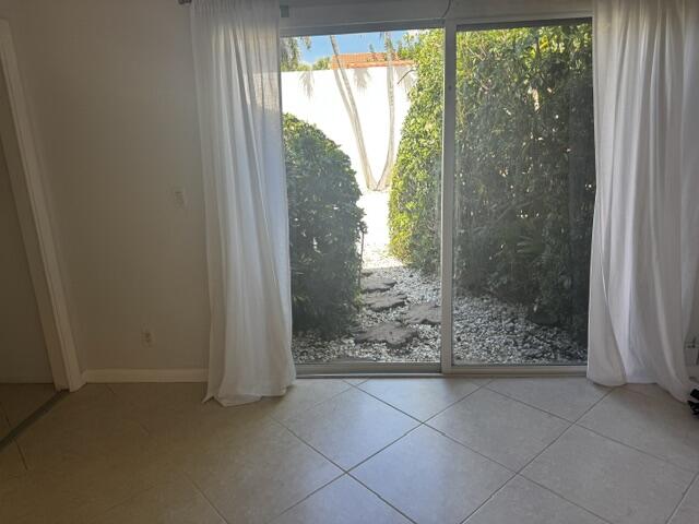 112 E Coral Fish Lane Property Photo 13
