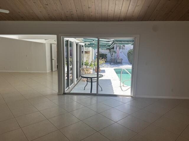 112 E Coral Fish Lane Property Photo 14