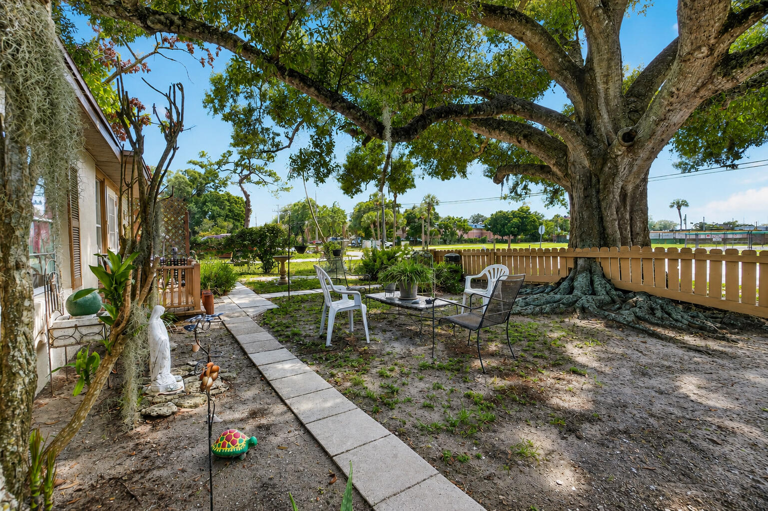 2666 12th Avenue Property Photo 5
