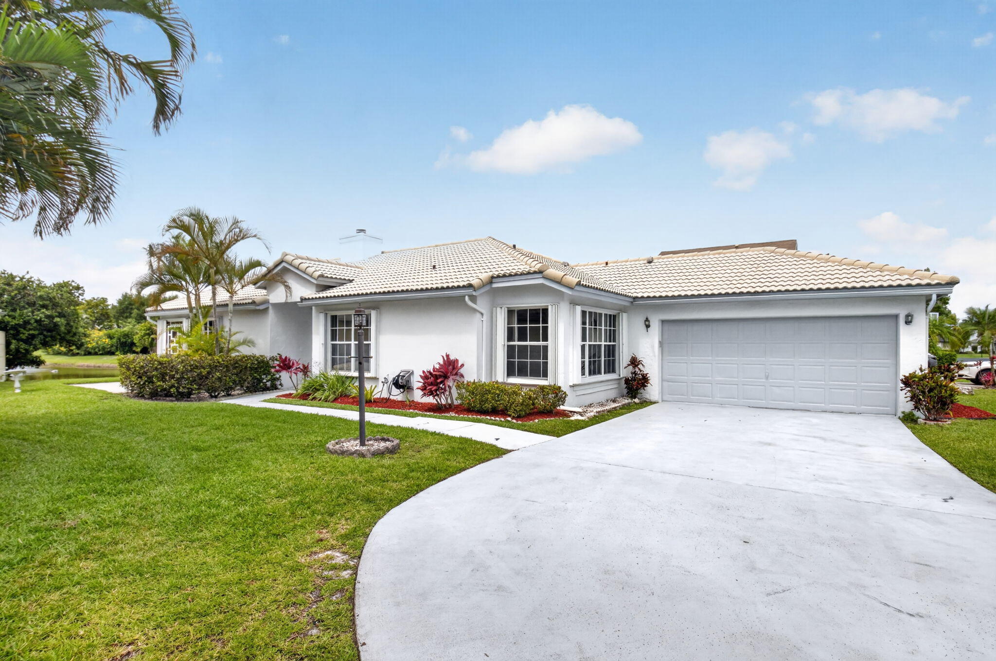 6413 Lansdowne Circle Property Photo 4