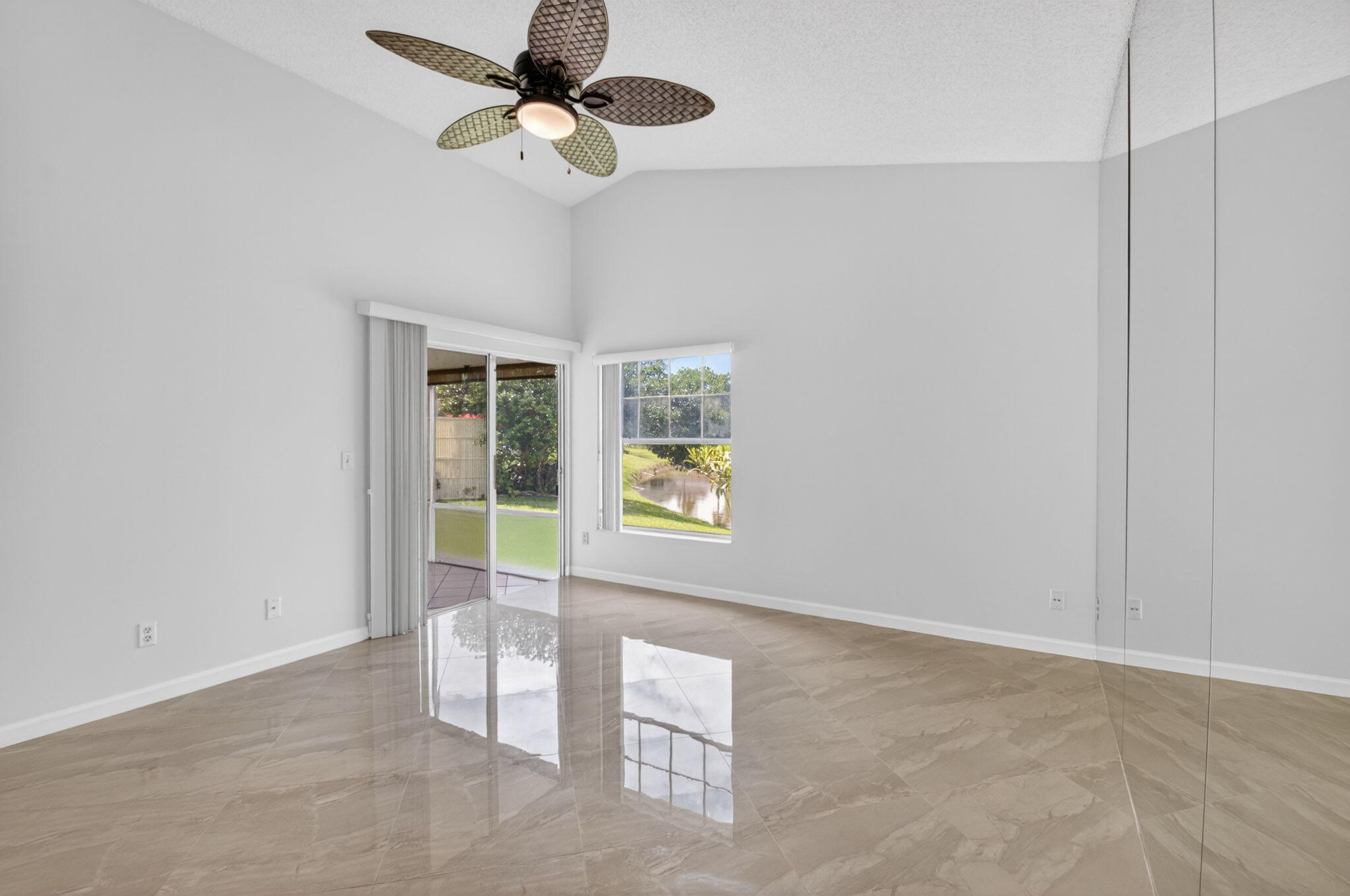 6413 Lansdowne Circle Property Photo 29