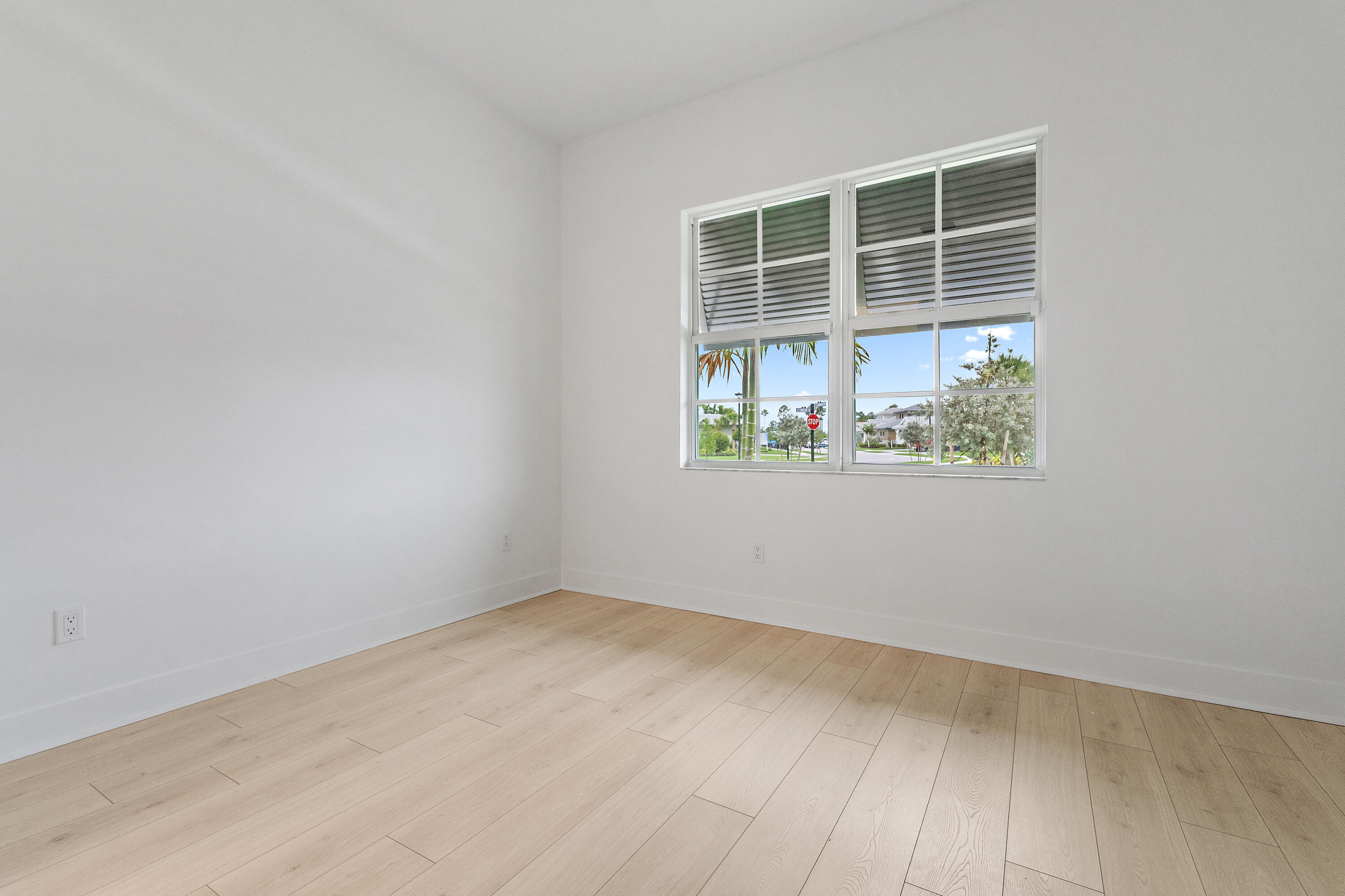 9508 St. Germain Property Photo 31