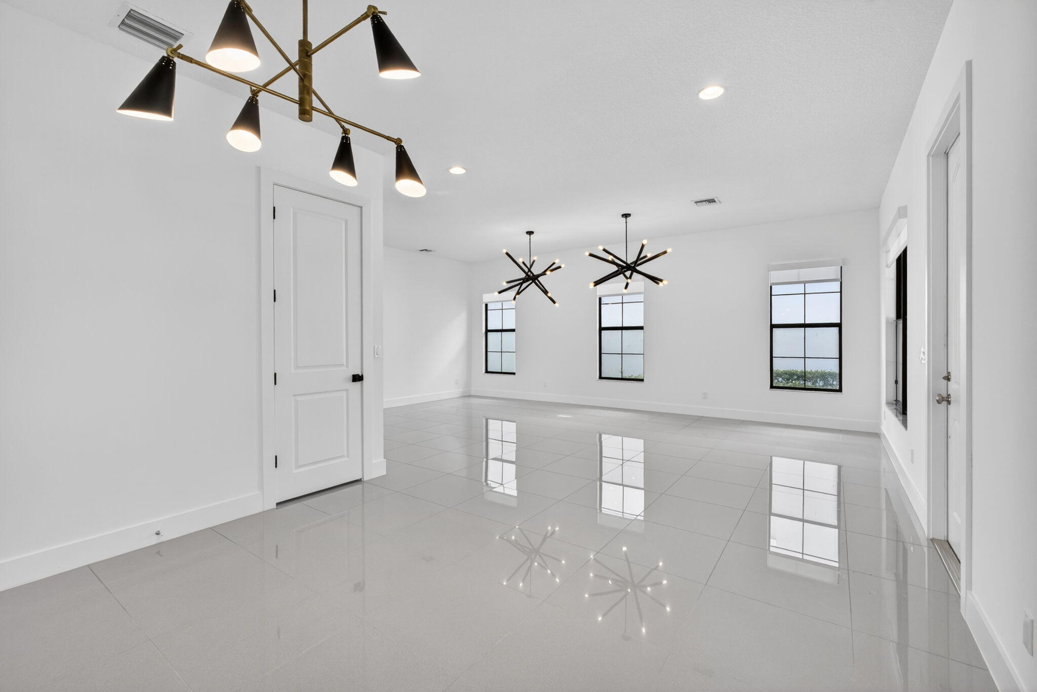 4025 Faraday Way Property Photo 17