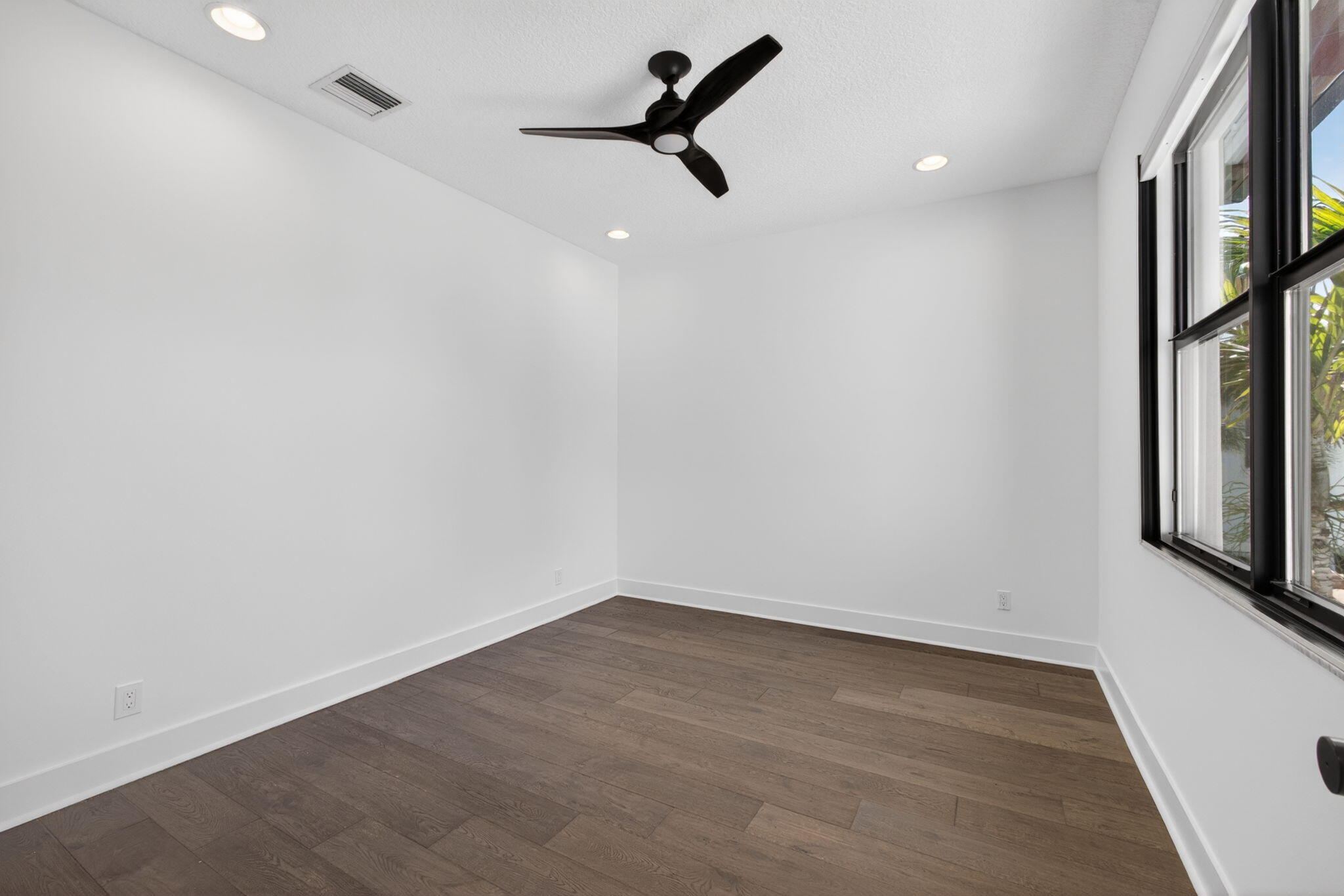 4025 Faraday Way Property Photo 46