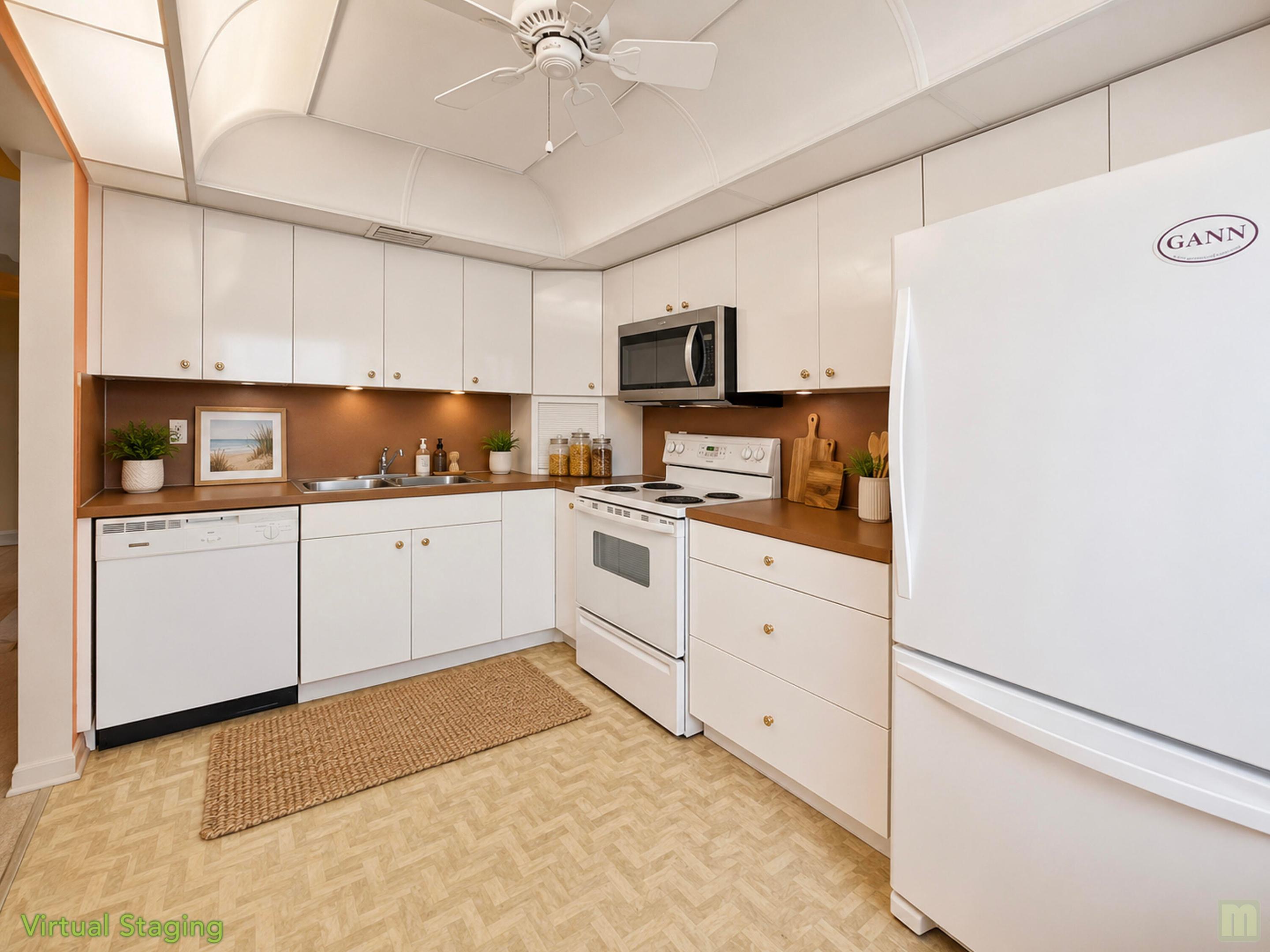 1901 Bermuda Circle M2 Property Photo 9