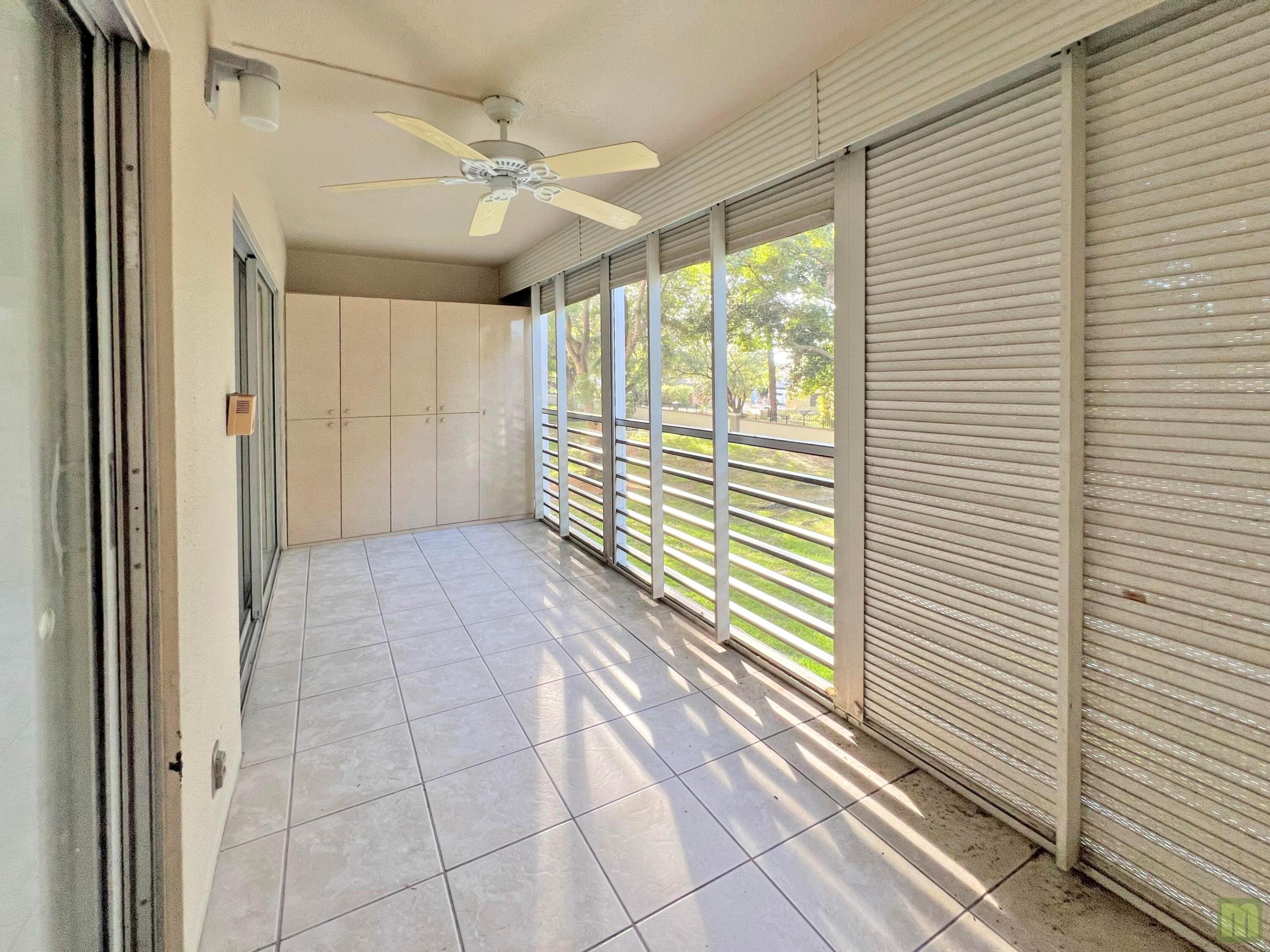 1901 Bermuda Circle M2 Property Photo 16