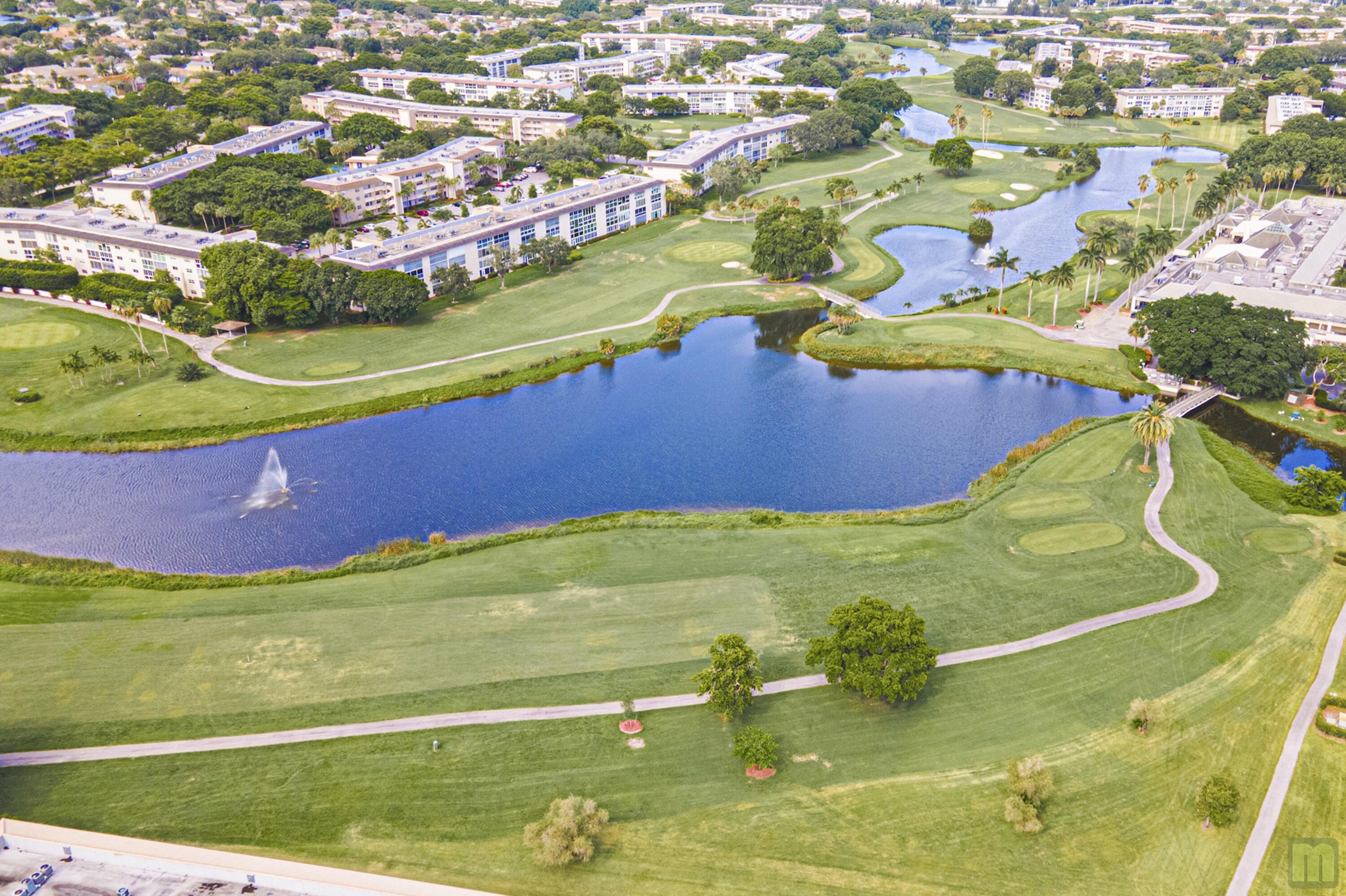 1901 Bermuda Circle M2 Property Photo 49