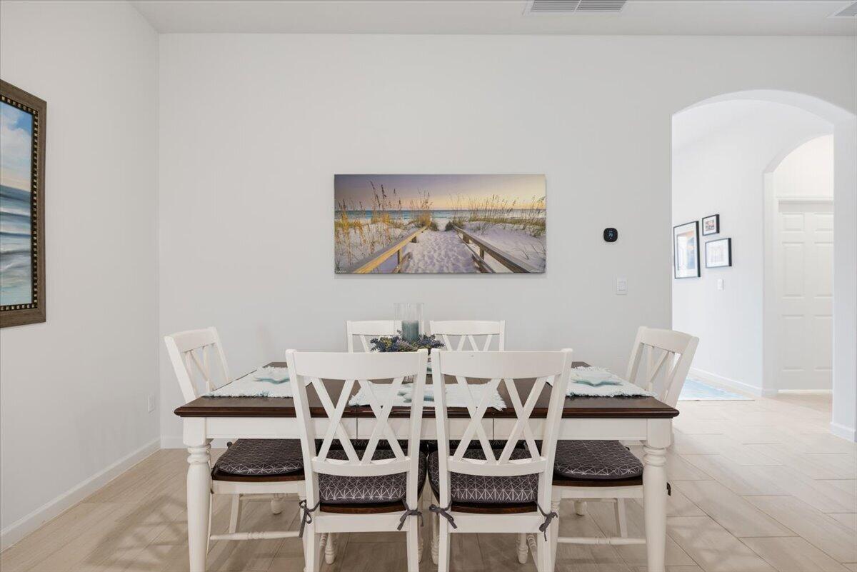 31 52nd Square Property Photo 15