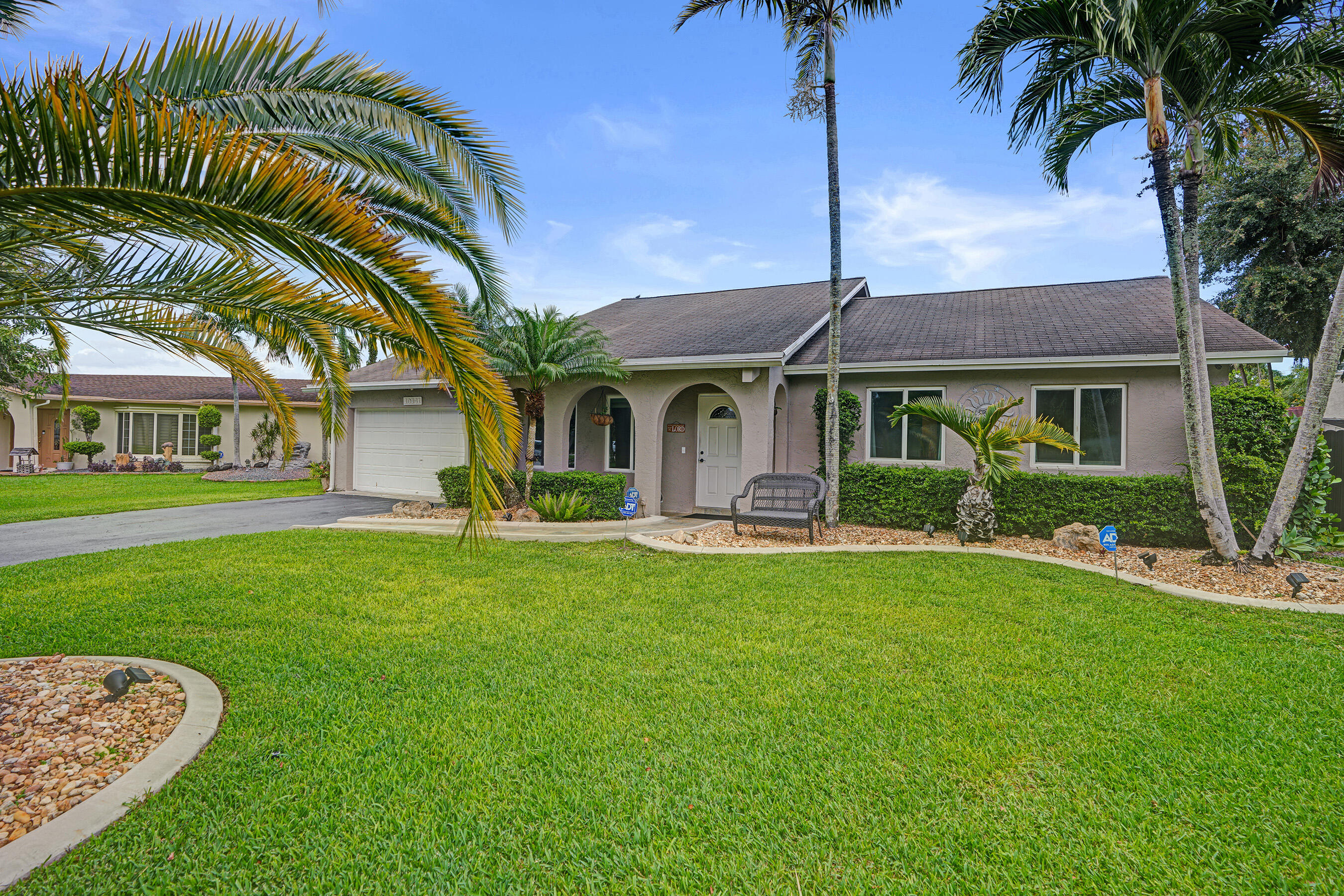 10141 Sw 49th Court Property Photo 4