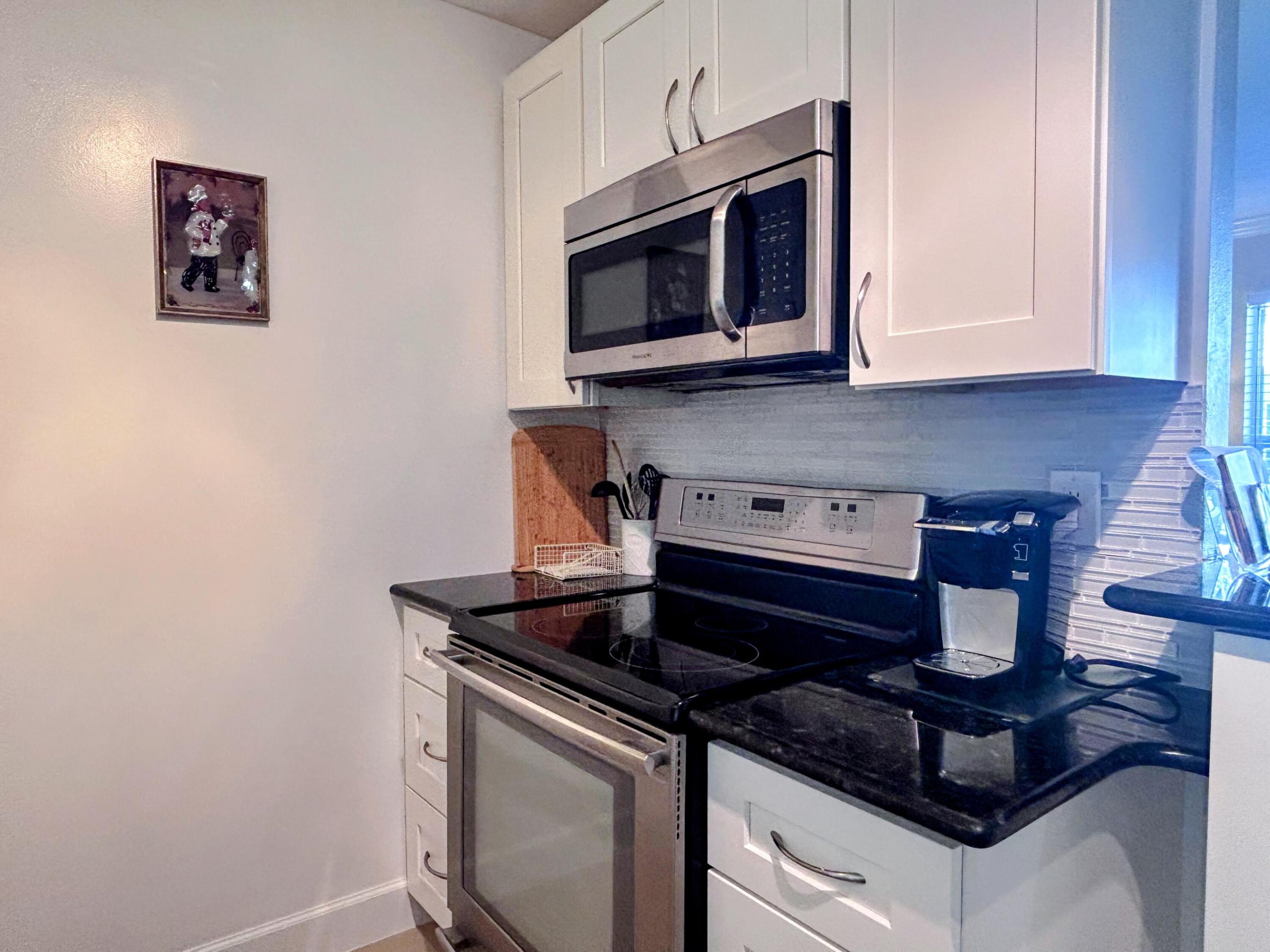 638 Snug Harbor Drive E6 Property Photo 14