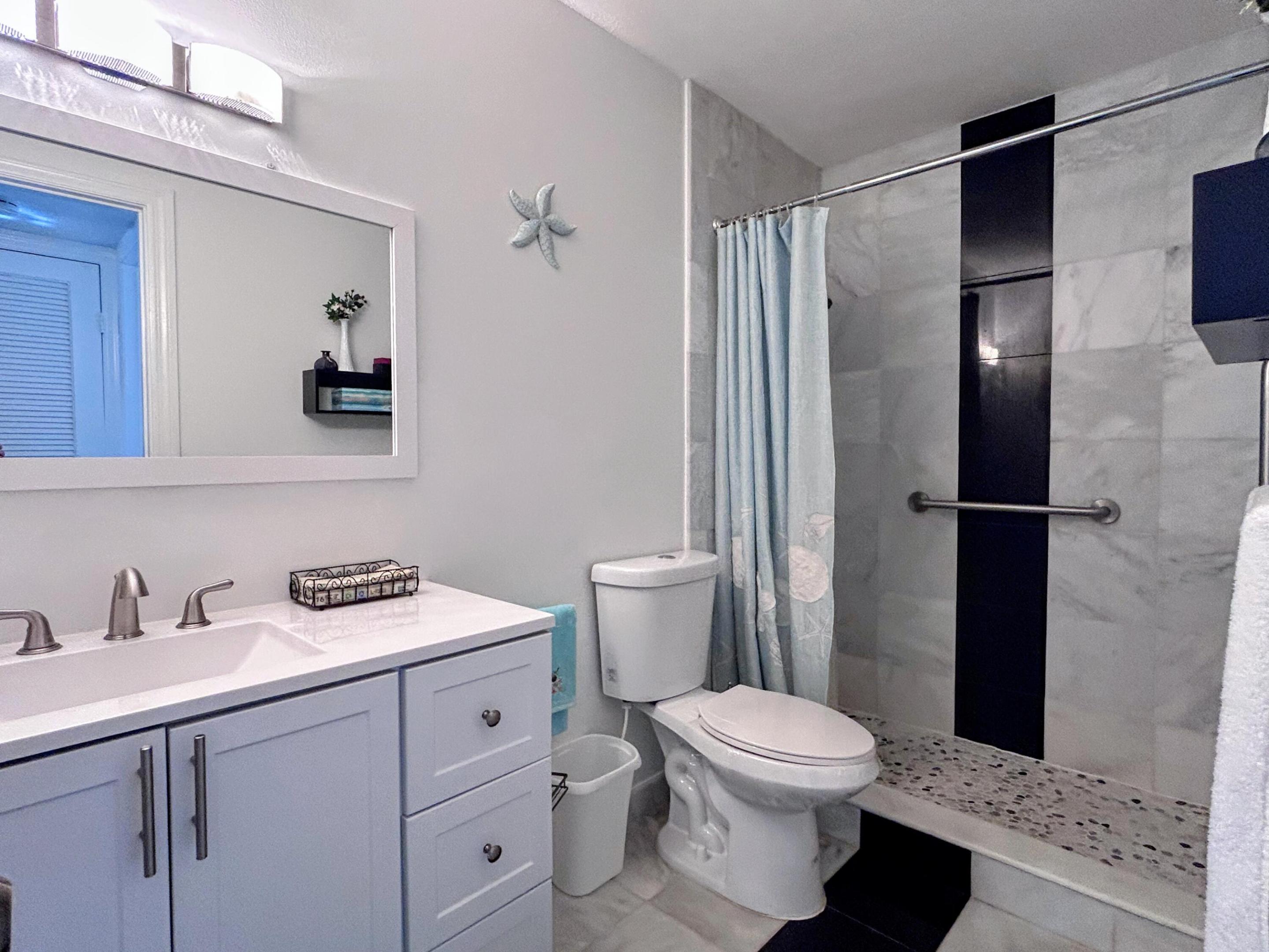 638 Snug Harbor Drive E6 Property Photo 18
