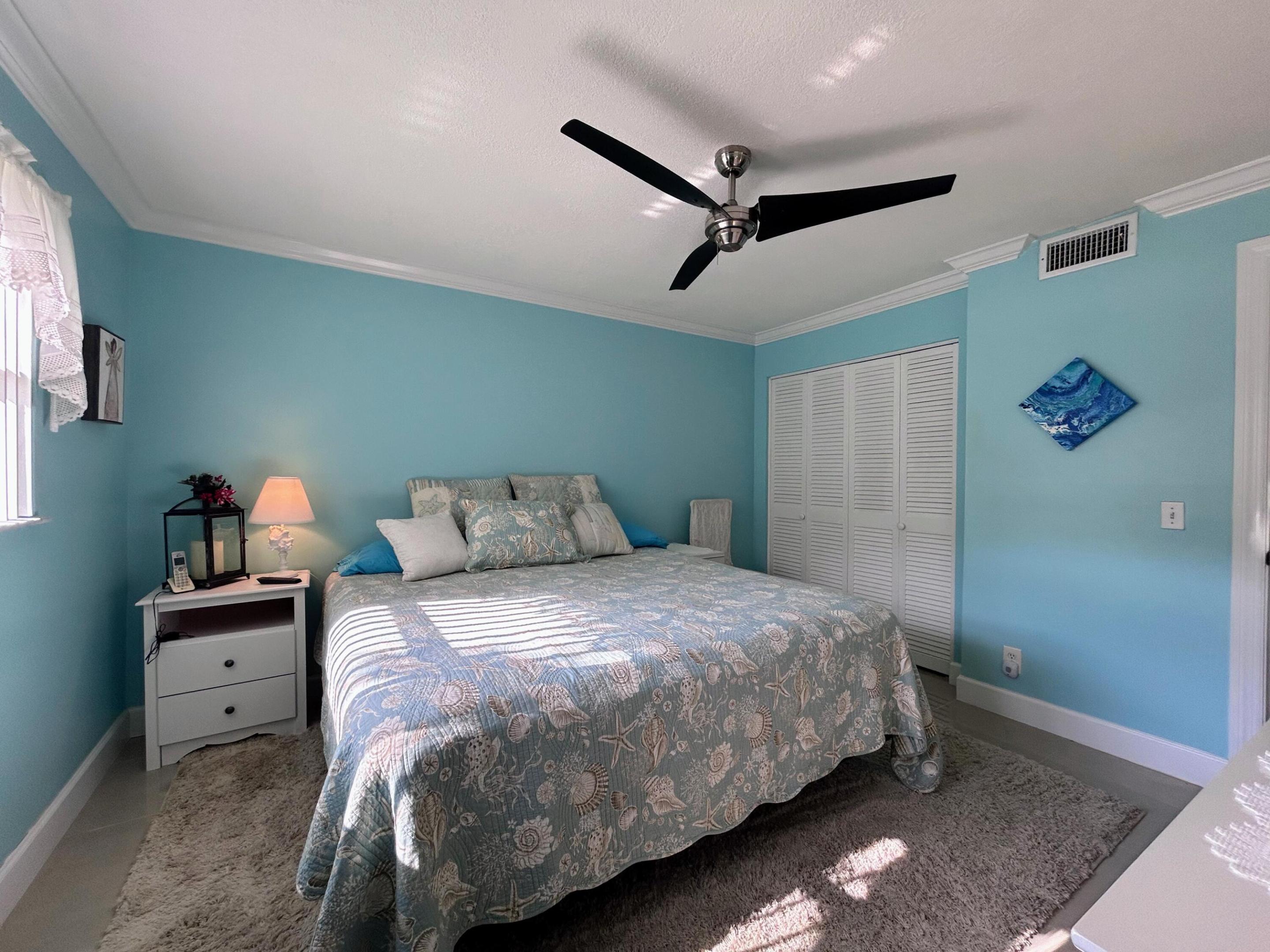 638 Snug Harbor Drive E6 Property Photo 22