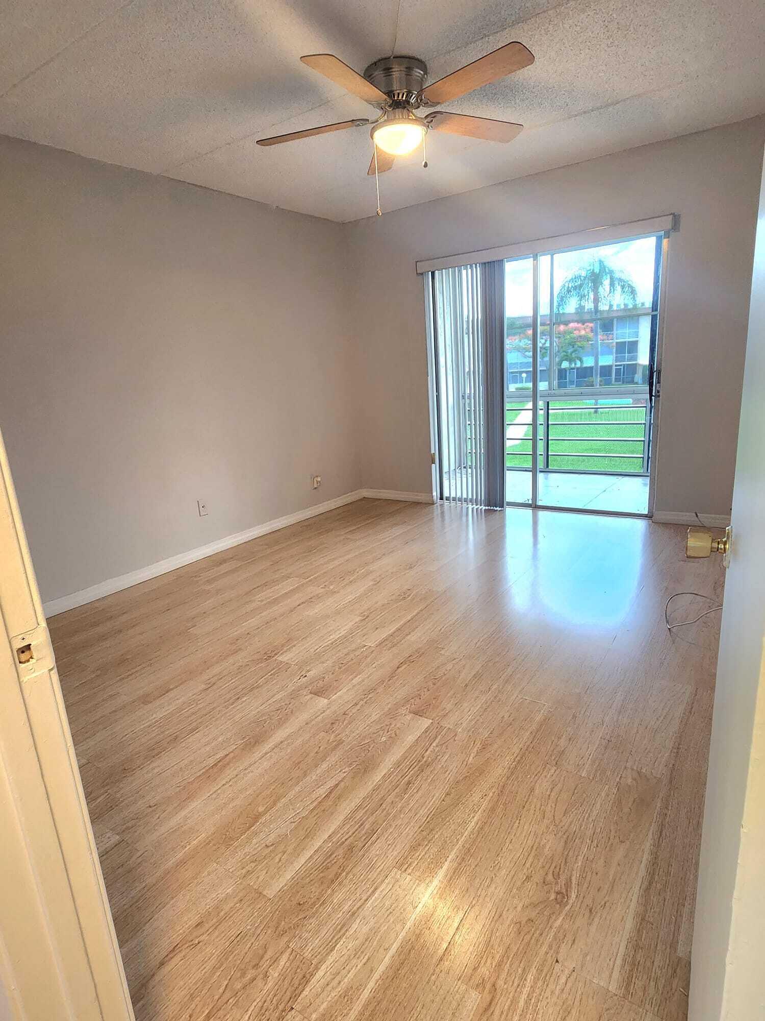 100 Village Green Circle E B212 Property Photo 8