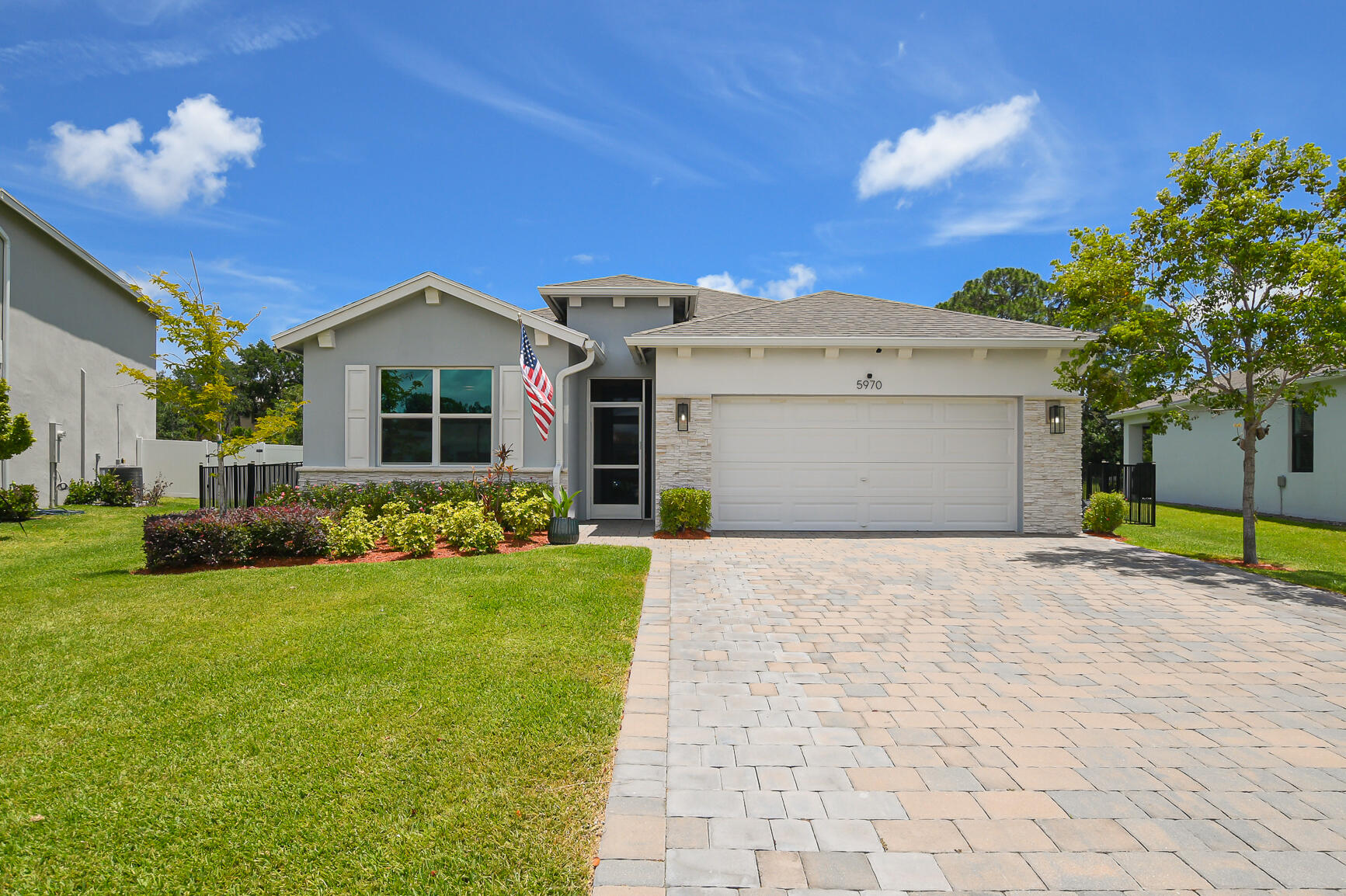 5970 Se Skyblue Circle Property Photo 1
