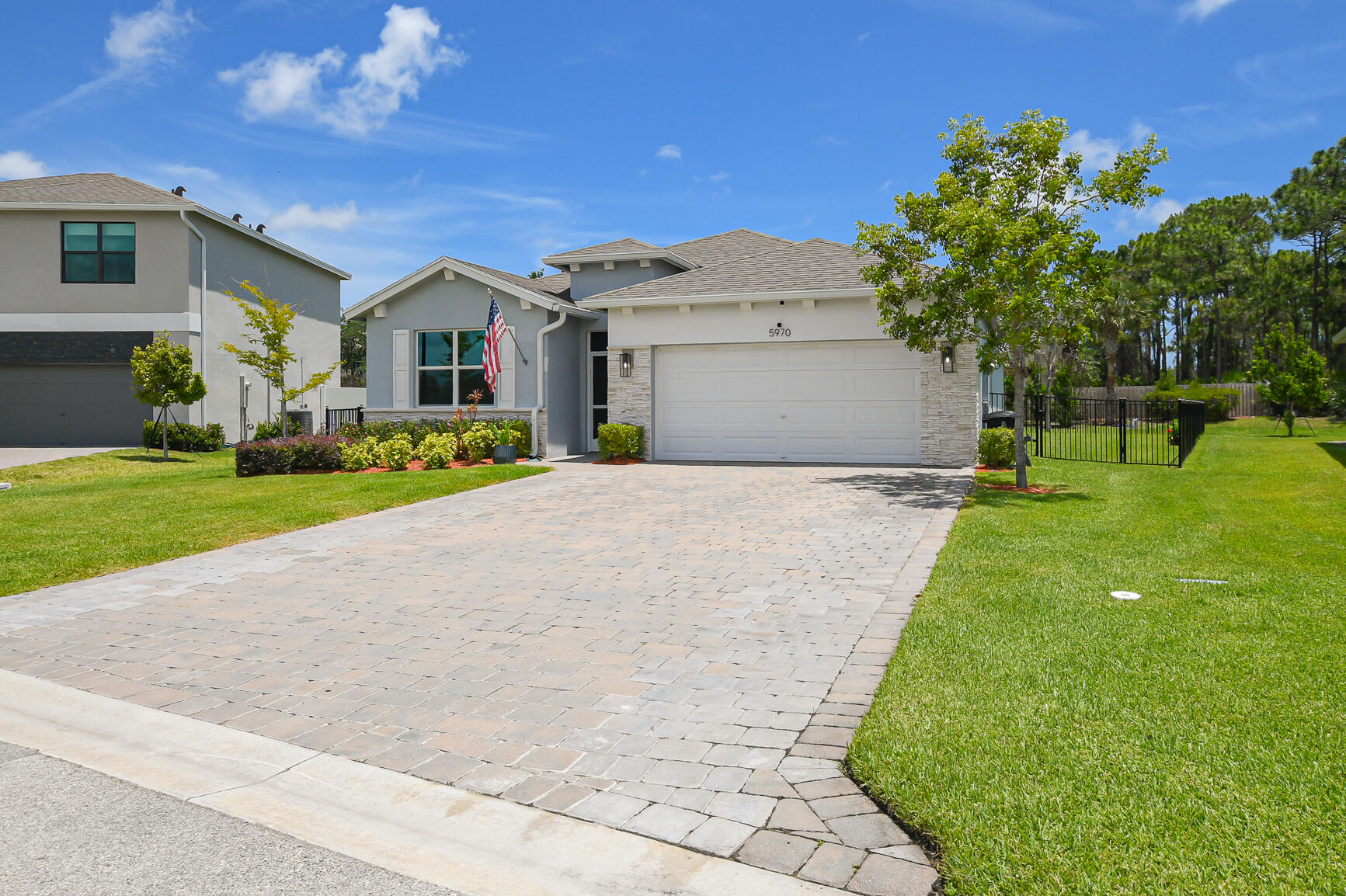 5970 Se Skyblue Circle Property Photo 3