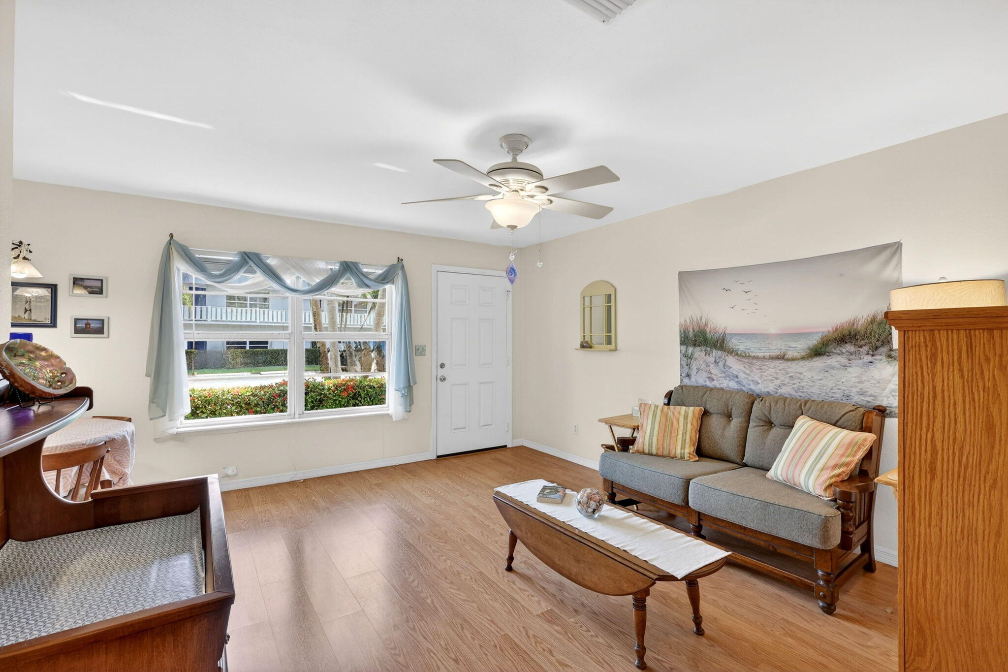2929 Se Ocean Boulevard M4 Property Photo 5