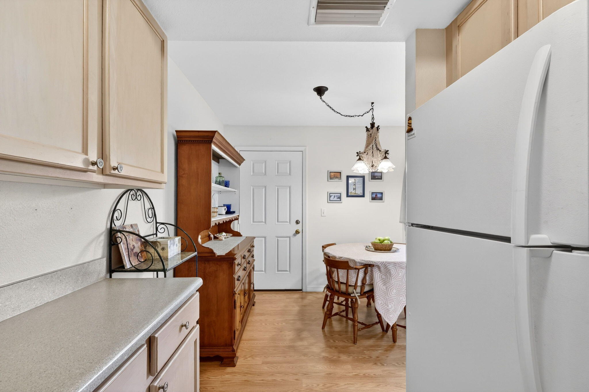 2929 Se Ocean Boulevard M4 Property Photo 15