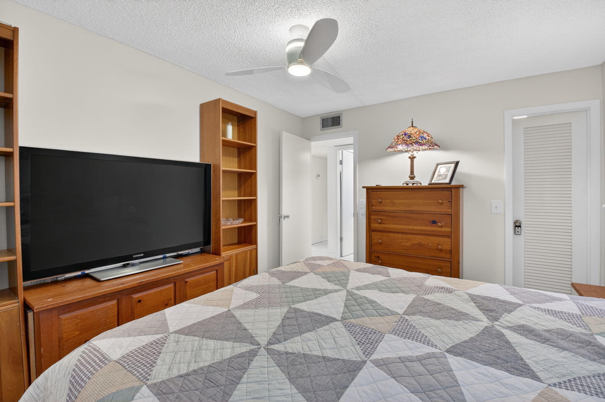502 Normandy K Property Photo 15