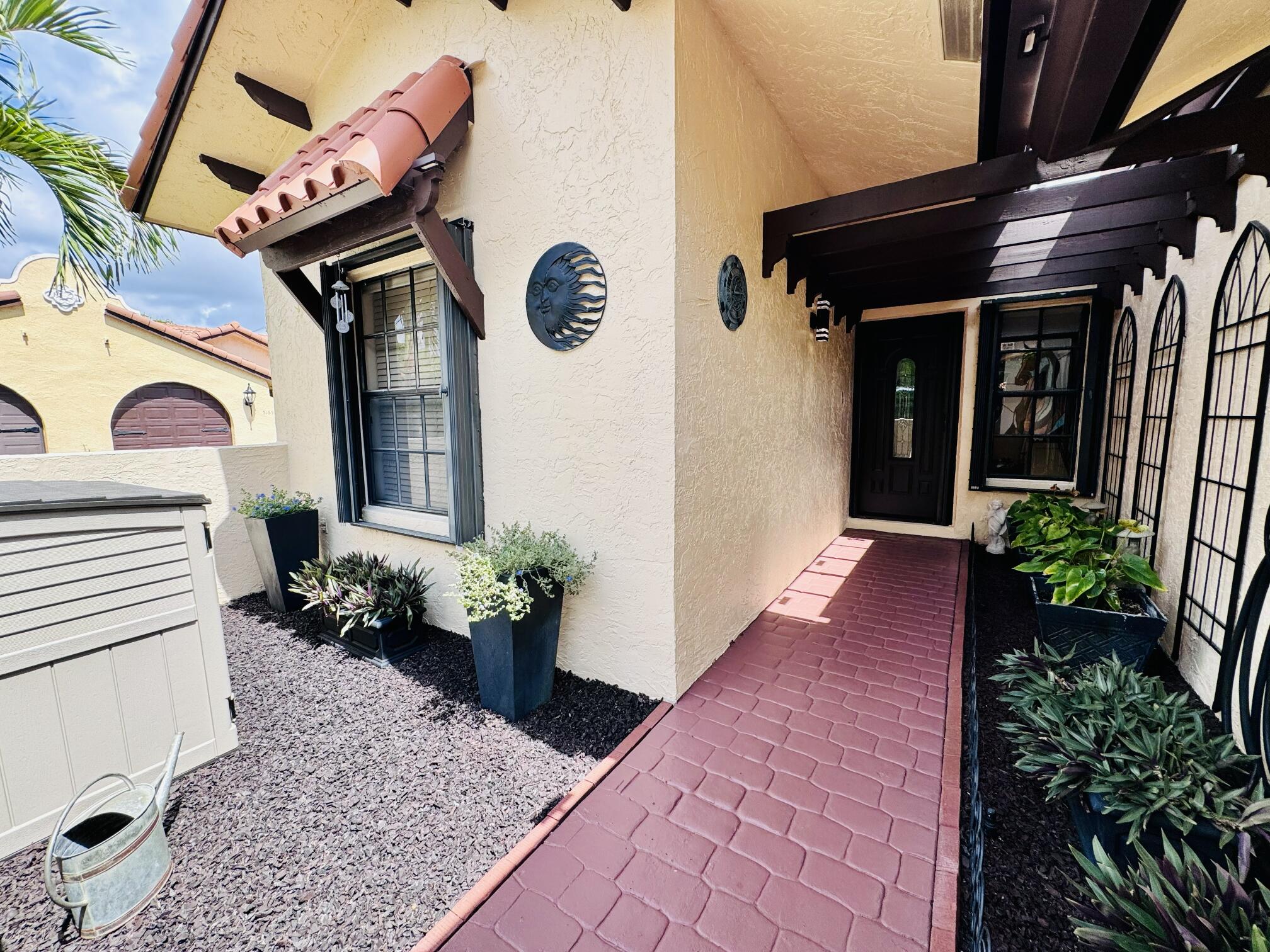 5157 Magellan Way E Property Photo 9