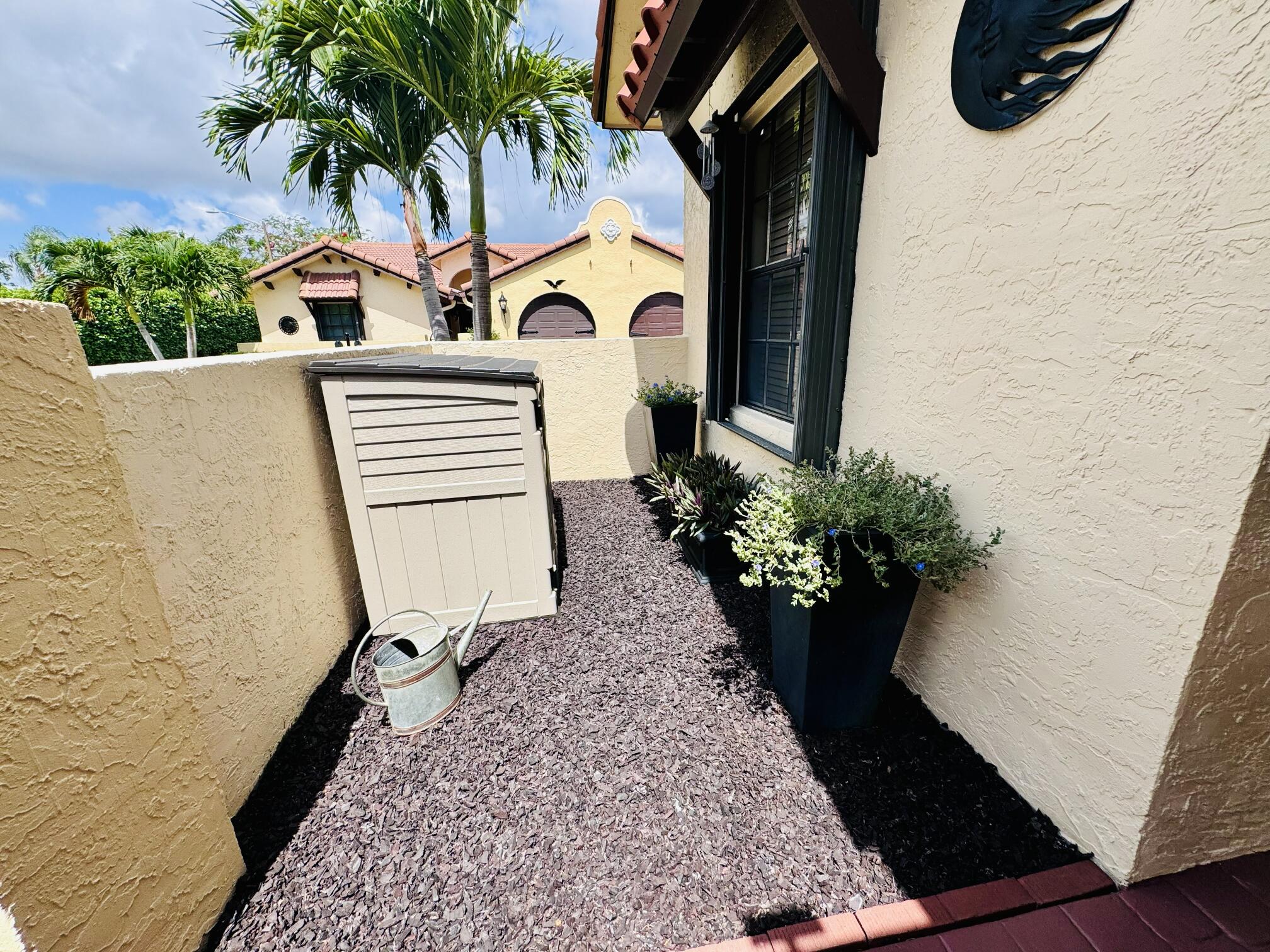 5157 Magellan Way E Property Photo 10