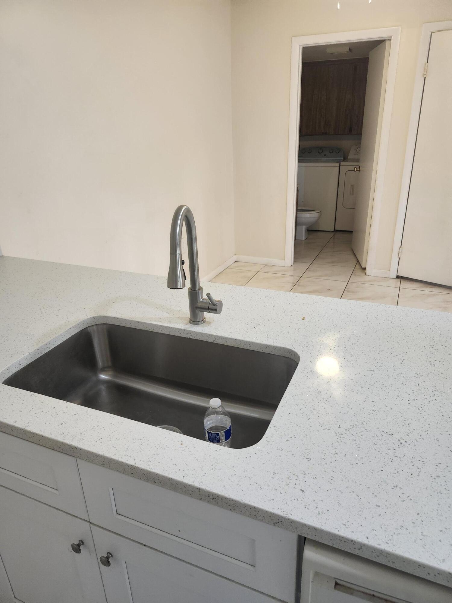 1612 16th Way 1612 Property Photo 12