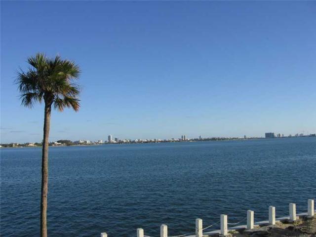 11930 N Bayshore Drive N 706 Property Photo 4
