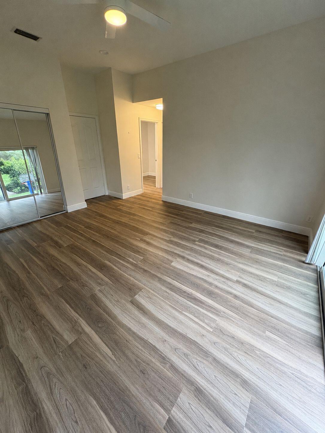 6165 Nw 77th Place Property Photo 18
