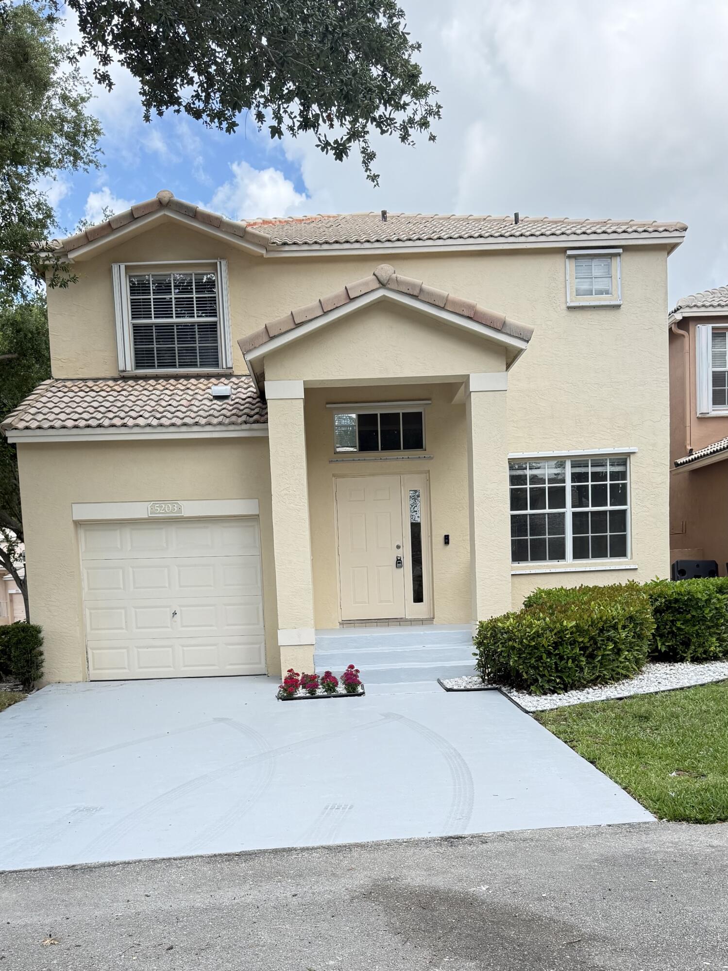 5203 Eagle Cay Place Property Photo 1