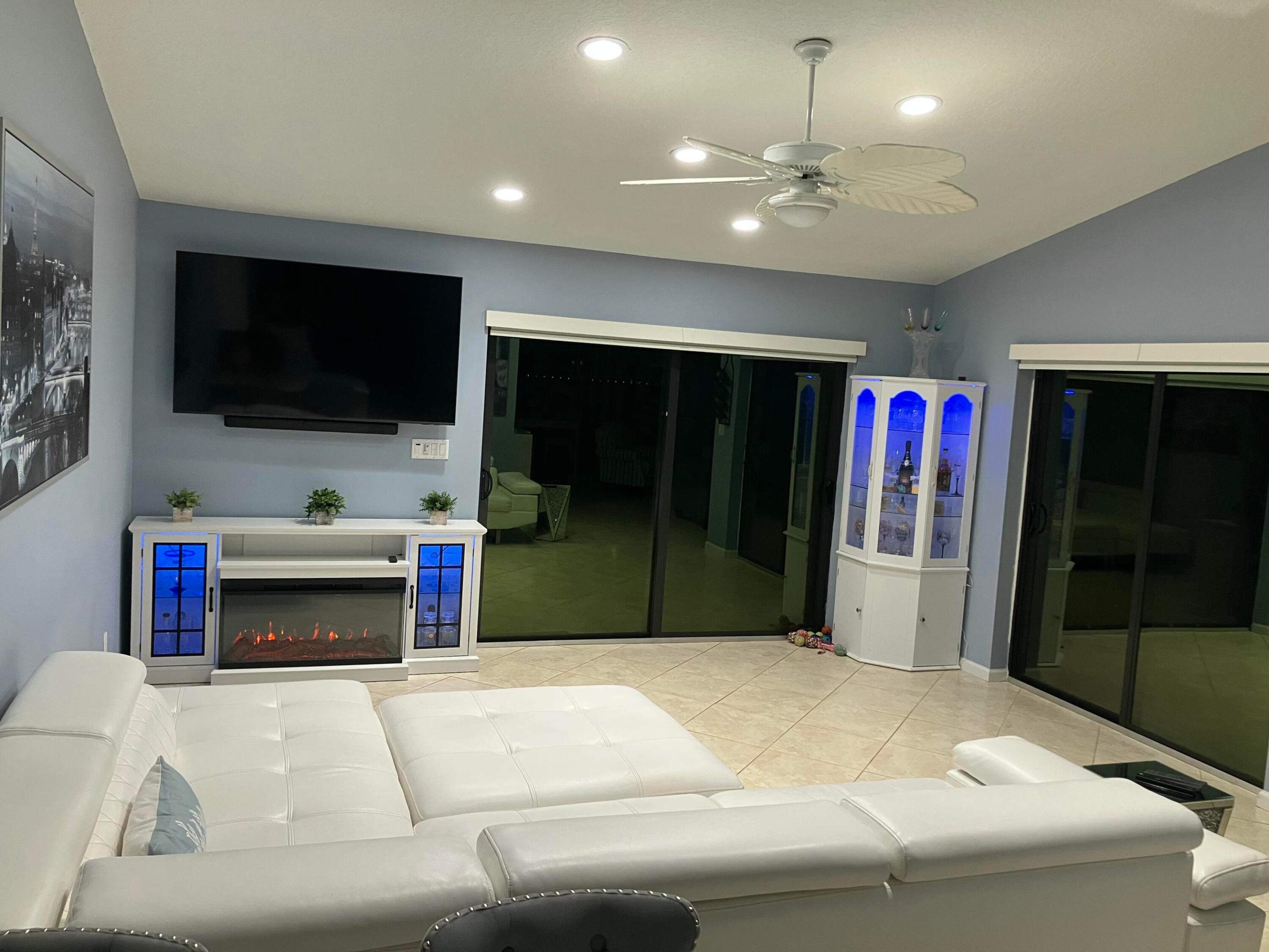 425 Deer Creek Path E Property Photo 10