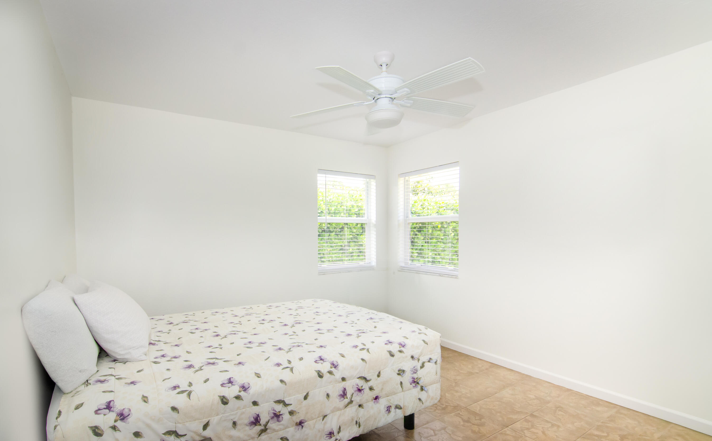 613 Oak Terrace Property Photo 16