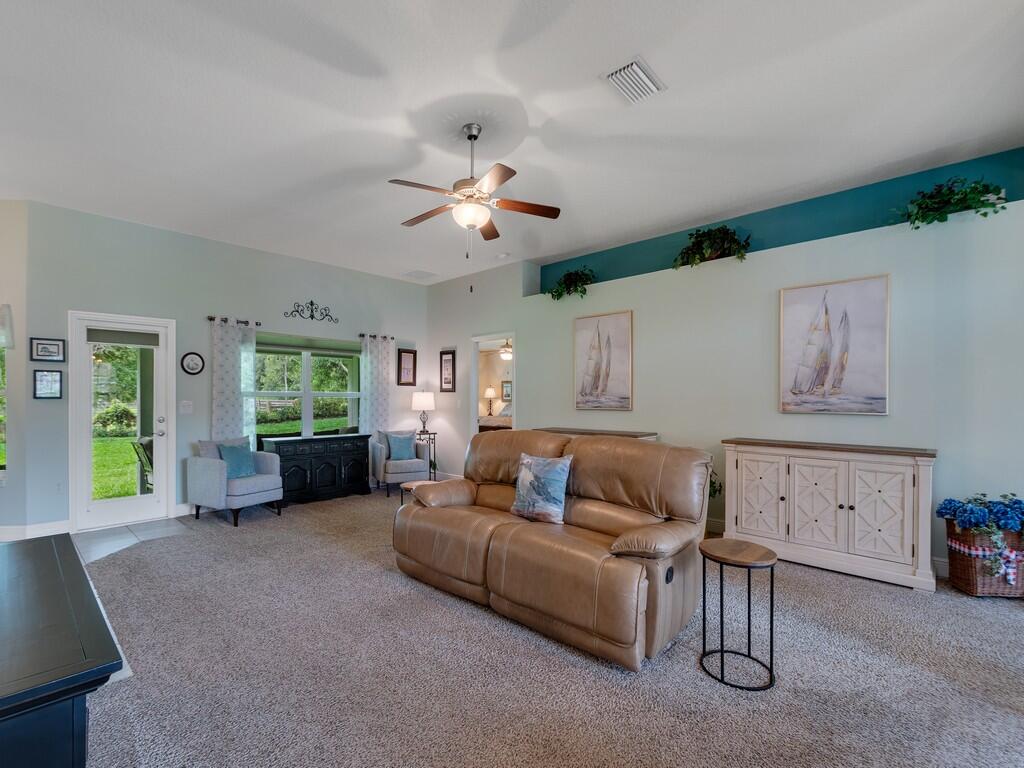 1340 Willow Oak Court Property Photo 18