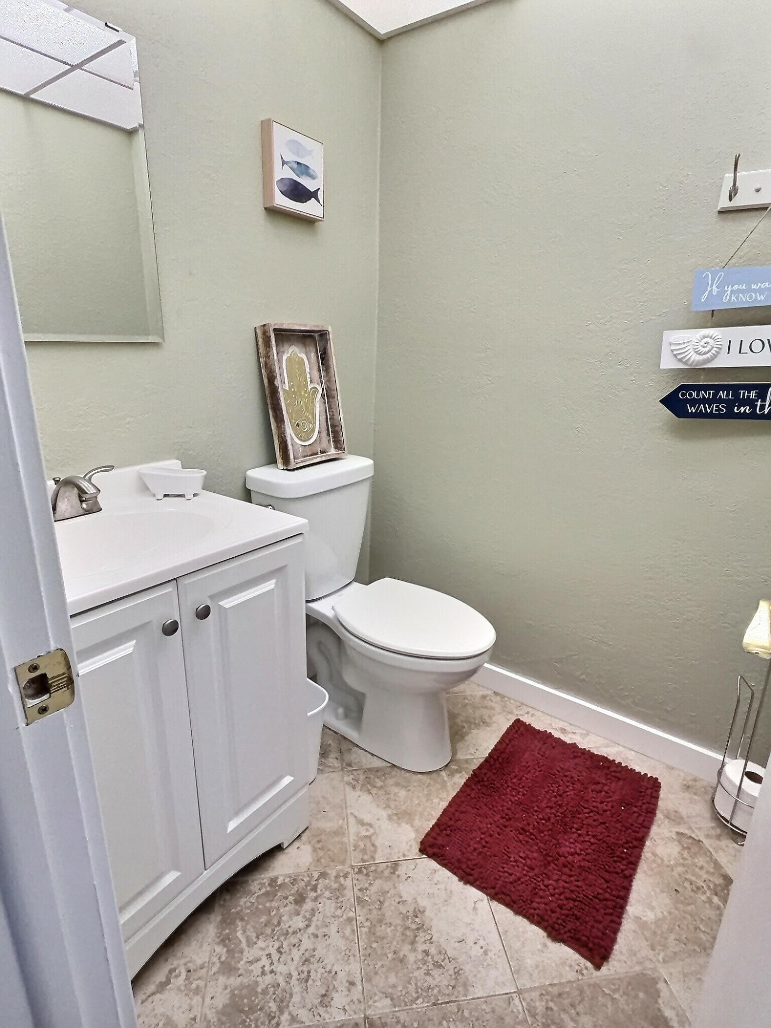 199 E Burgundy E Property Photo 11