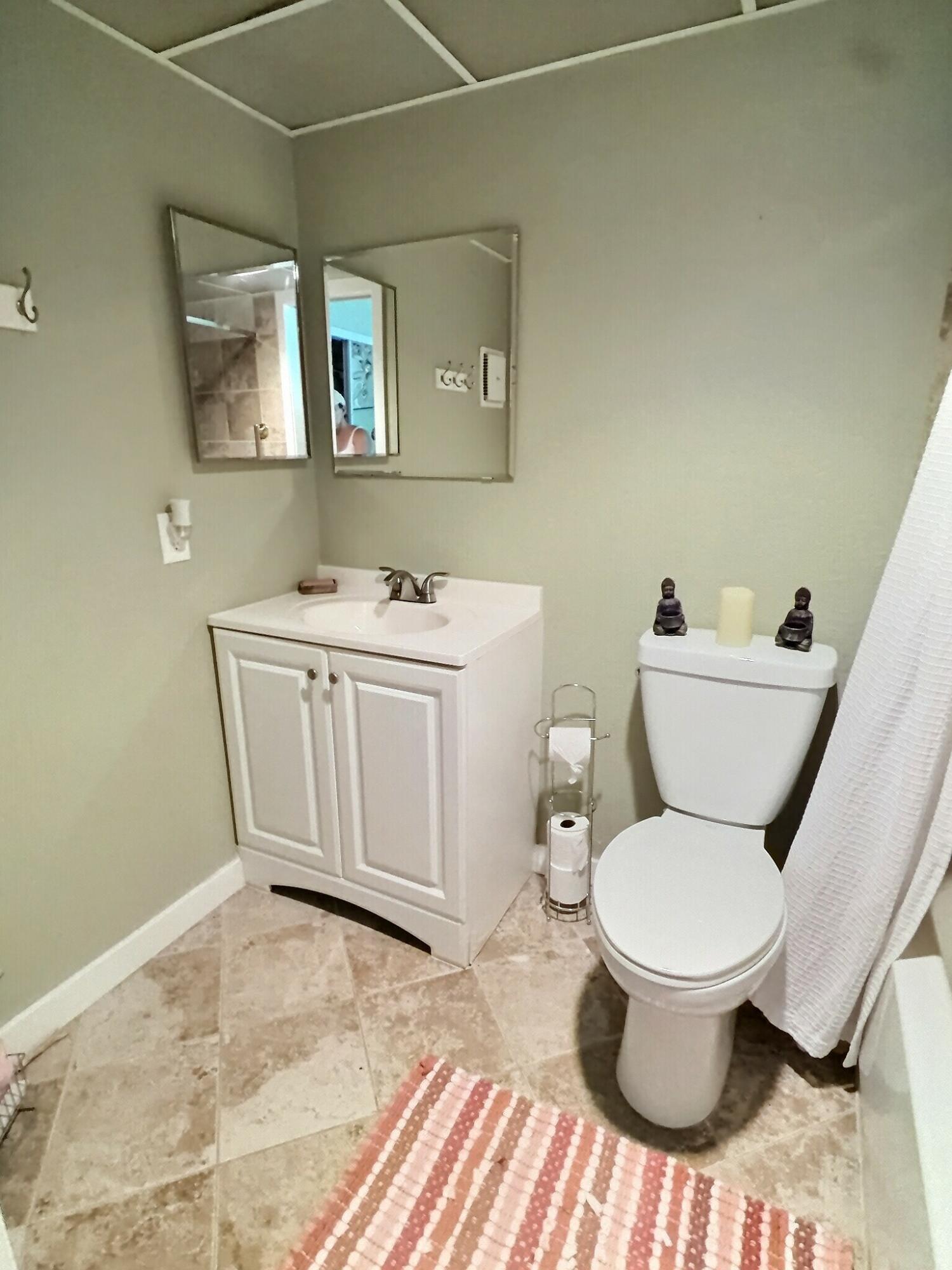 199 E Burgundy E Property Photo 16