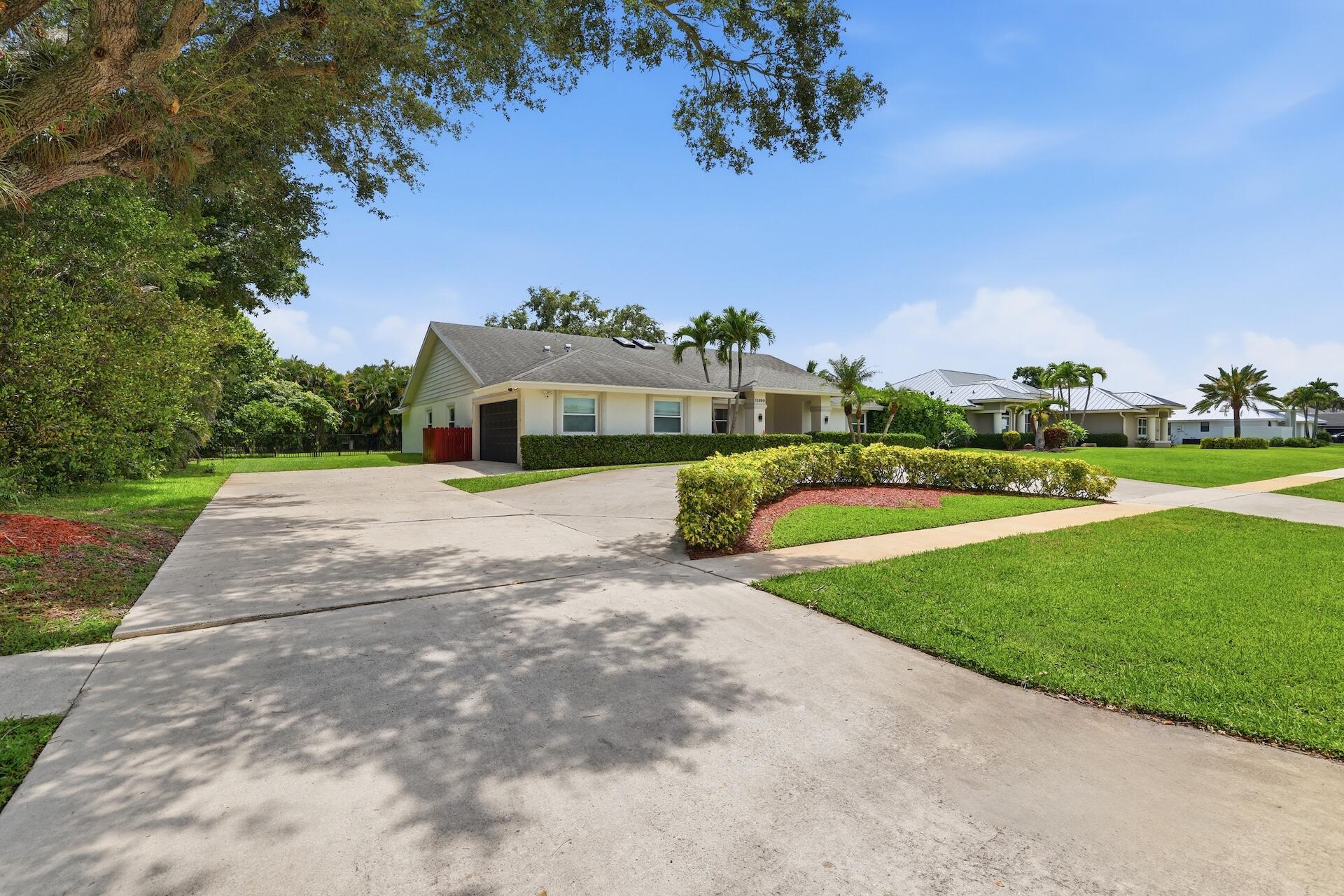 15600 Rolling Meadows Circle Property Photo 38